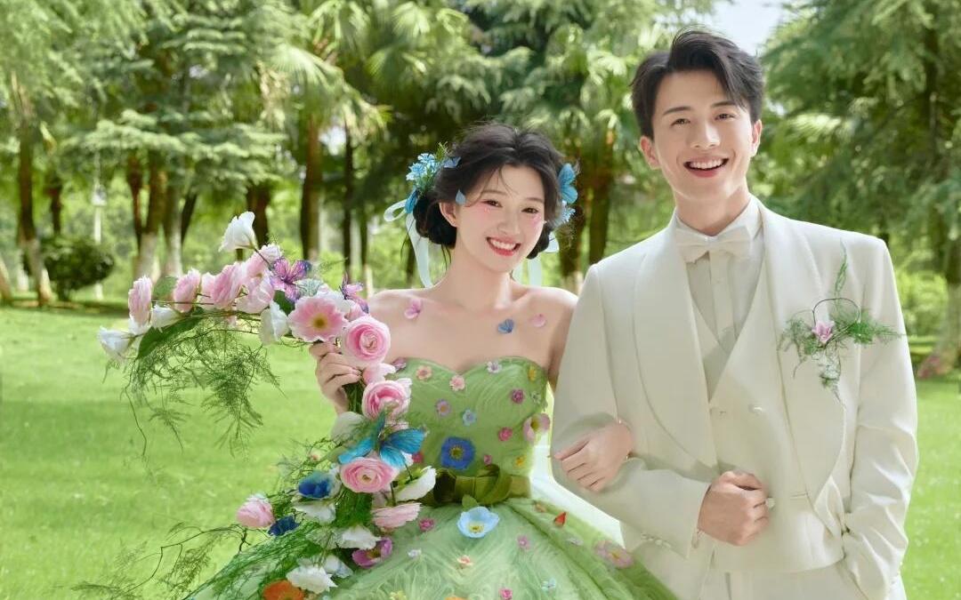 拍了超愛的草坪婚紗照??綠色浪漫??