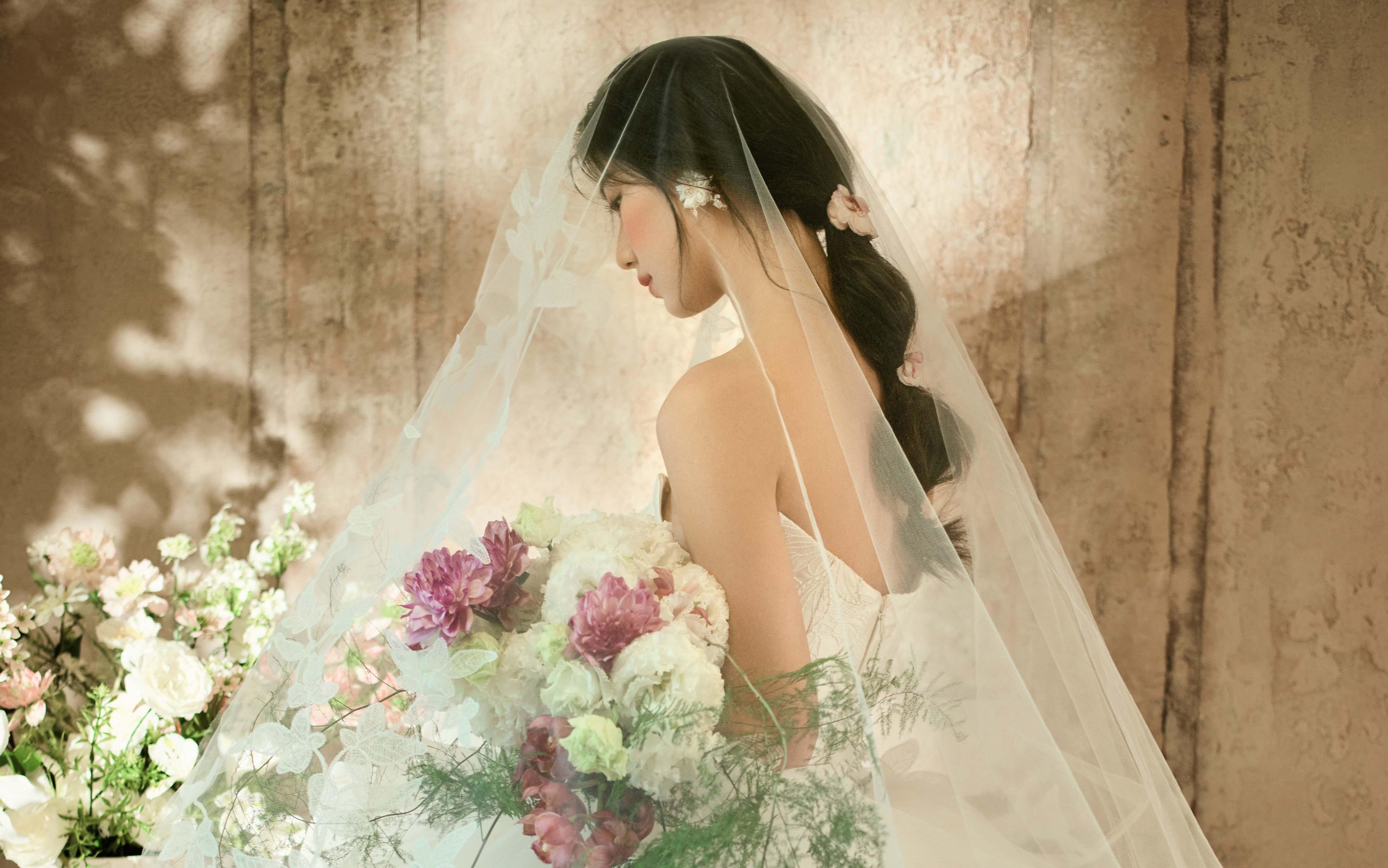 【美到淪陷的復(fù)古風(fēng)婚紗照】
