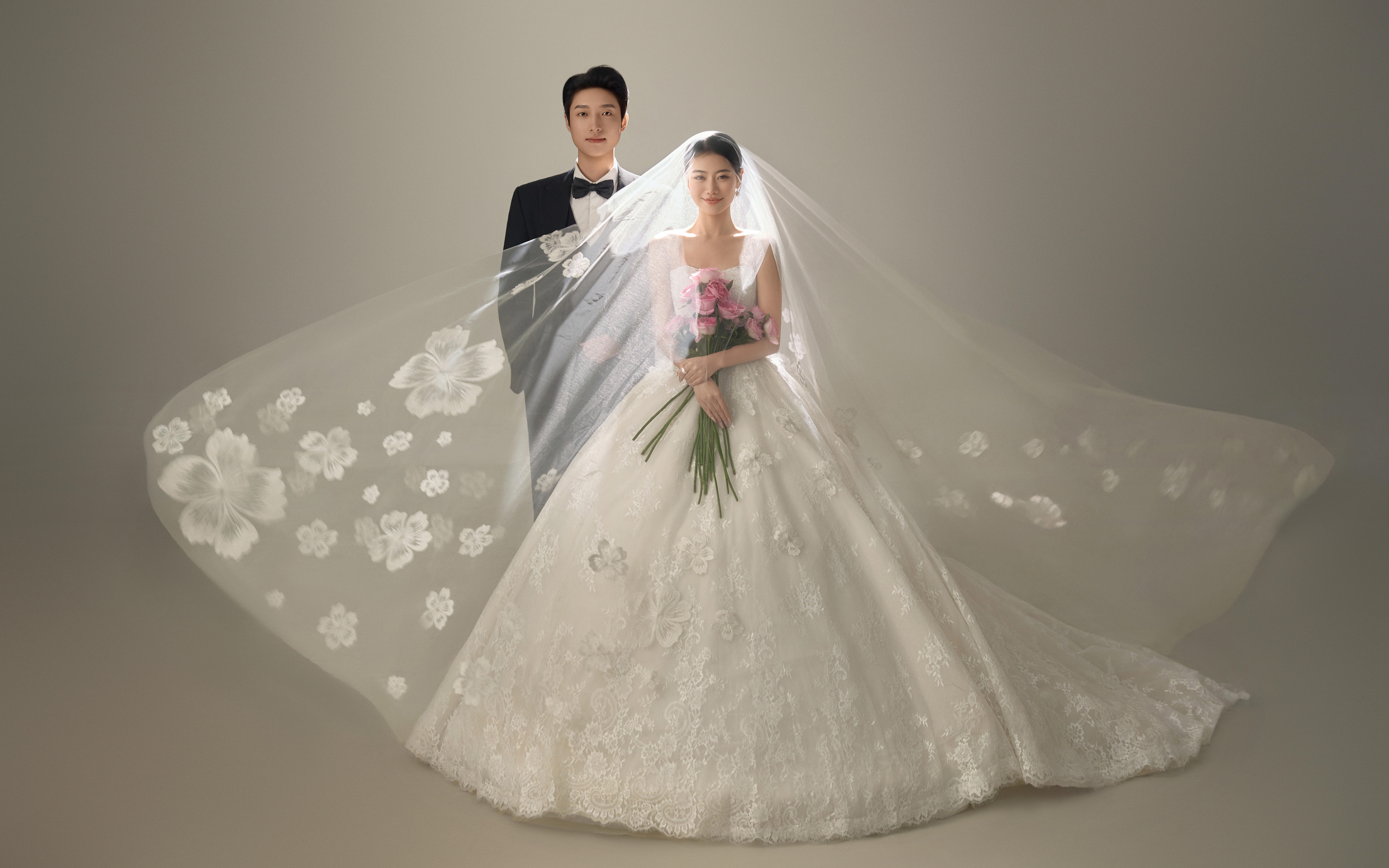 反复心动✨美出圈的氛围感光影主纱婚纱照