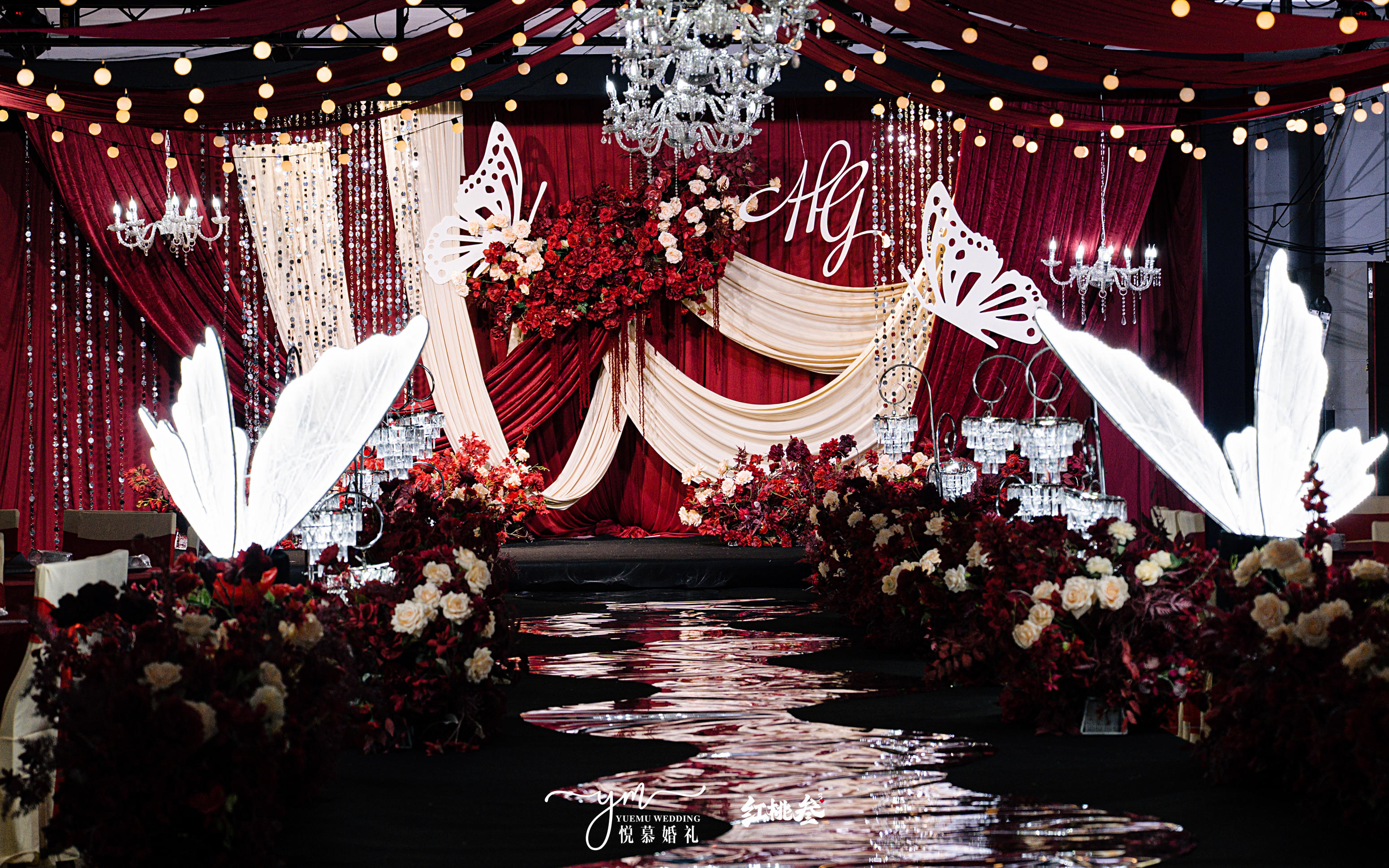 【悦慕婚礼】复古红丝绒婚礼