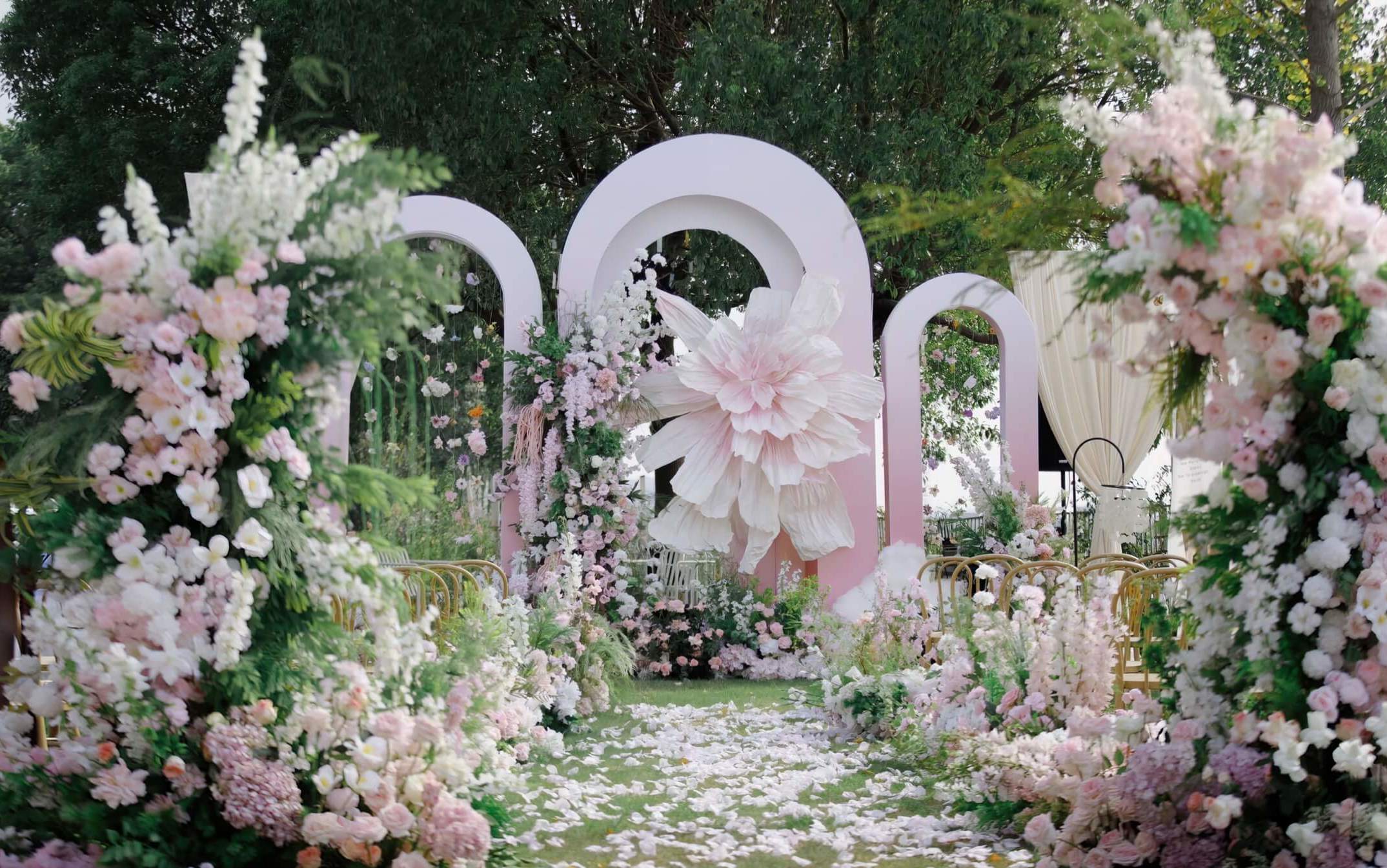 【美人鱼婚礼】户外粉色韩式纸艺草坪婚礼