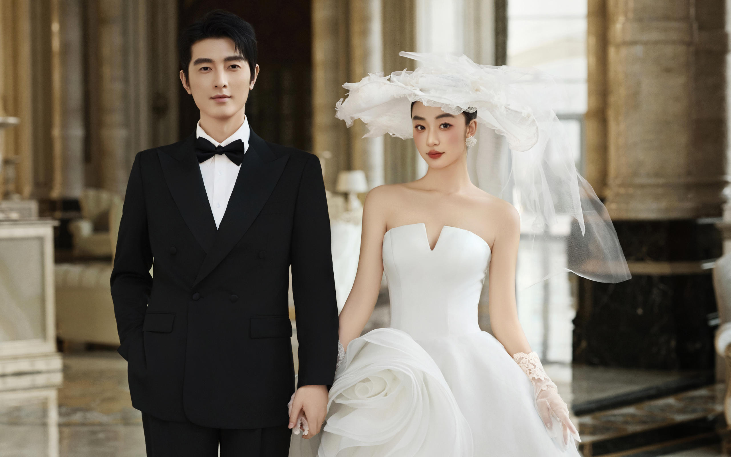 誰懂?。】戳撕枚啾槲业膶m廷風婚紗照