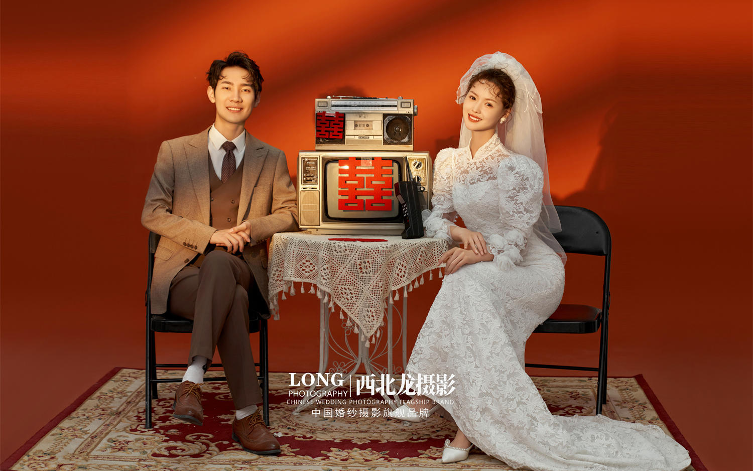 复古喜嫁风婚纱照、好有氛围感呀~