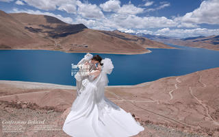 西藏拉萨旅拍婚纱照婚纱摄影—羊湖