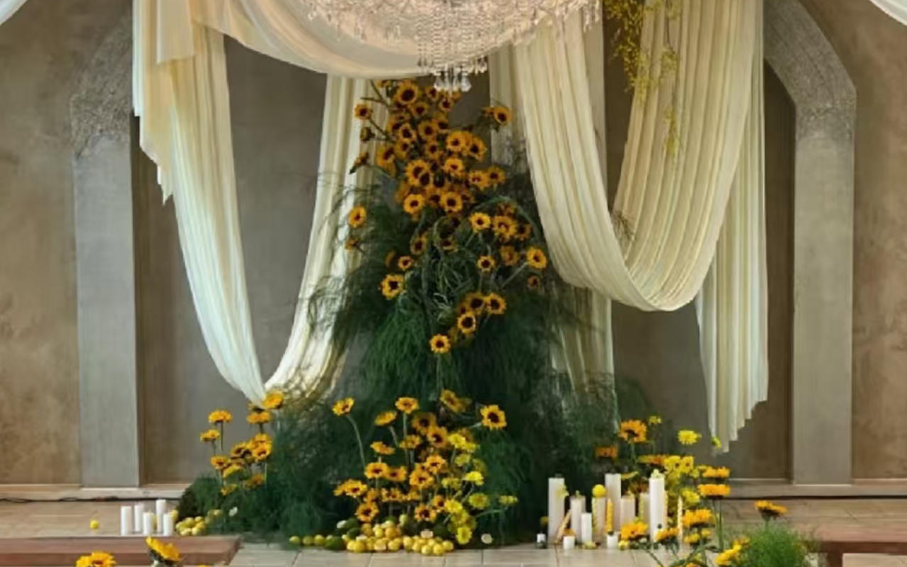 黄色森系韩式向日葵婚礼