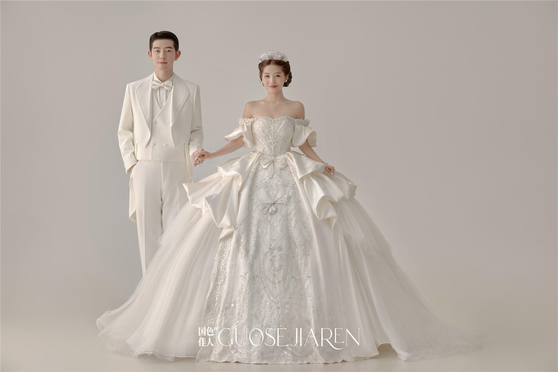 不容易踩雷的主紗婚紗照??干凈又透亮~