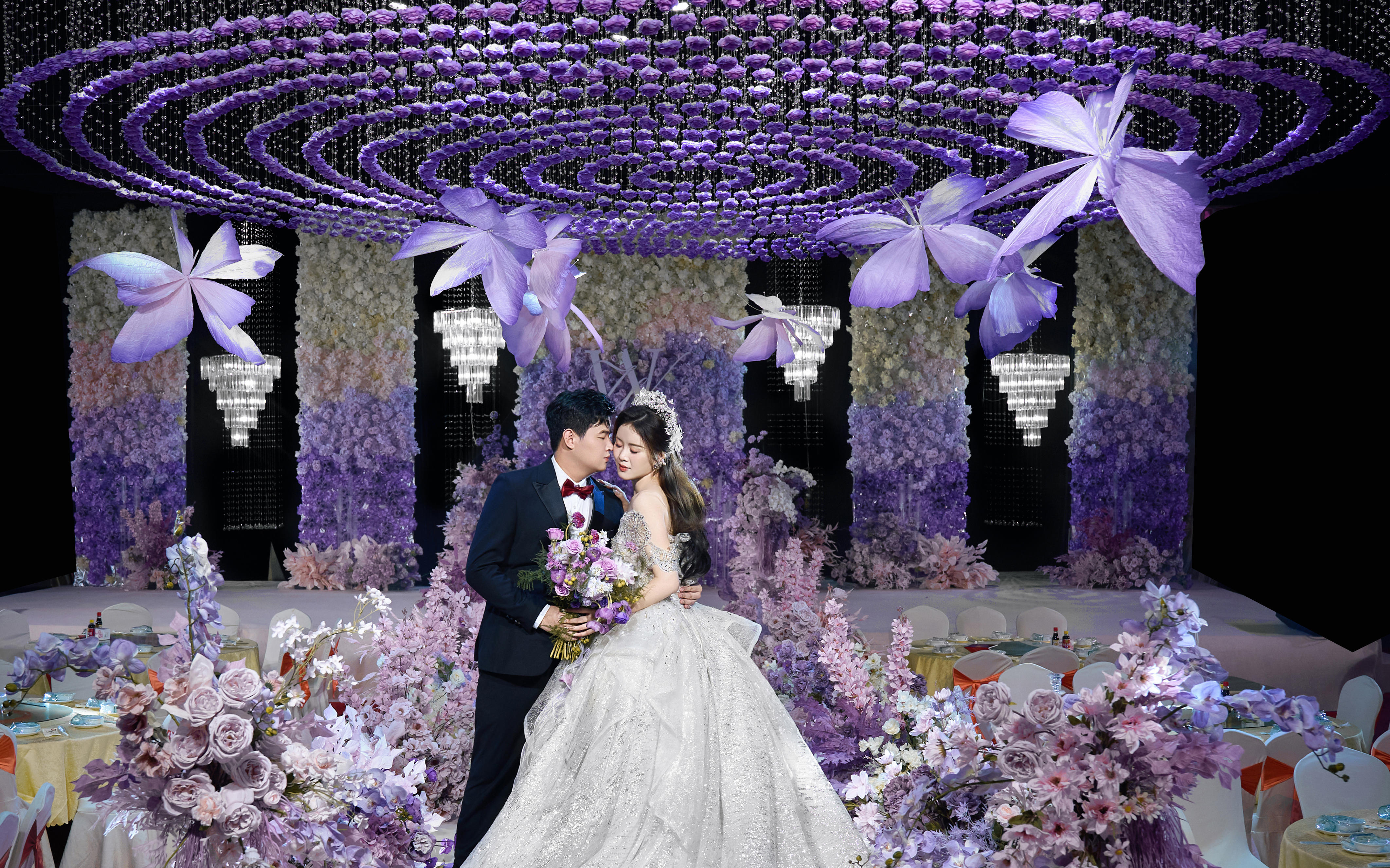 安溪大棚婚礼萦绕渐变紫调
