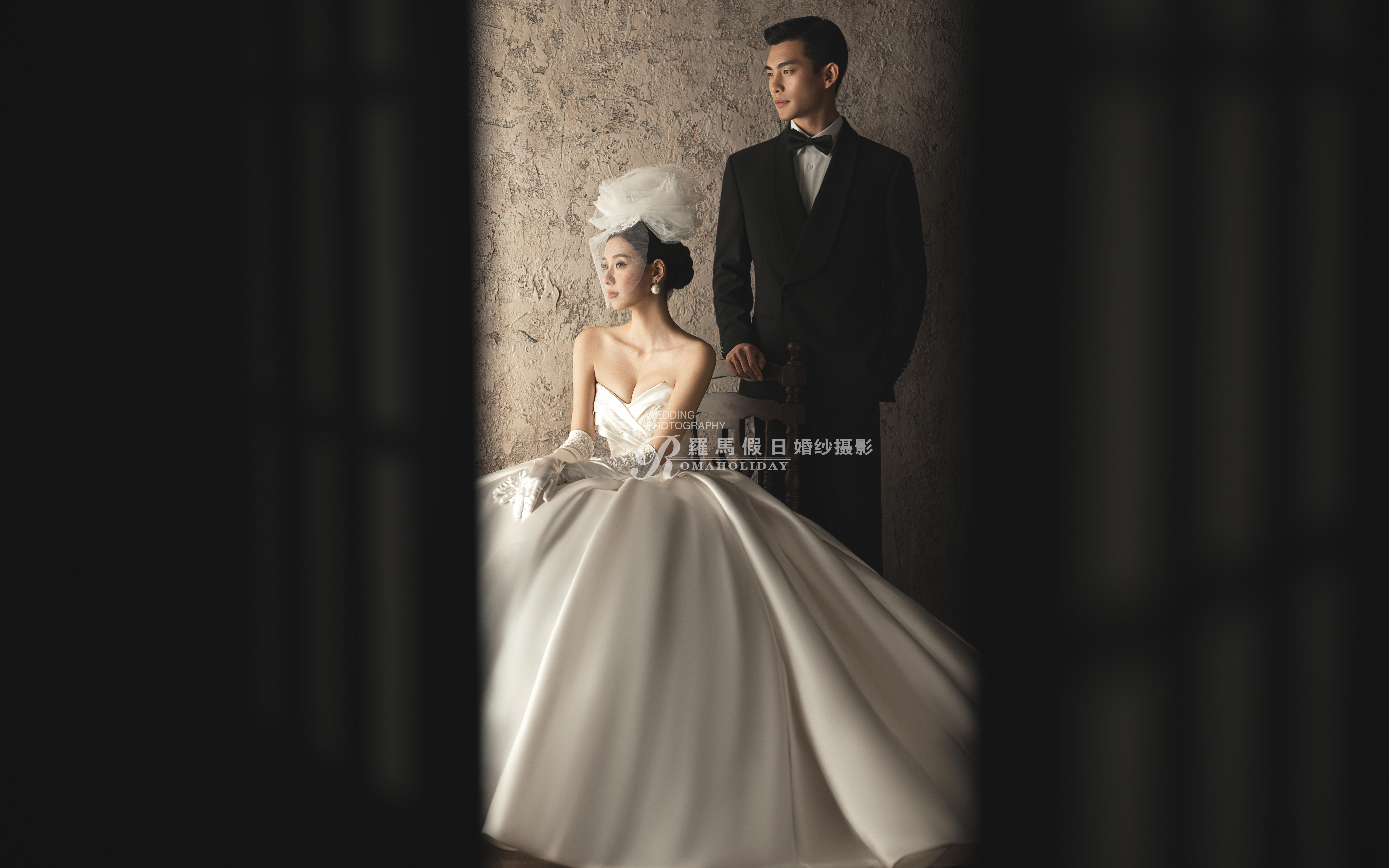 室內(nèi)極簡風(fēng)婚紗照