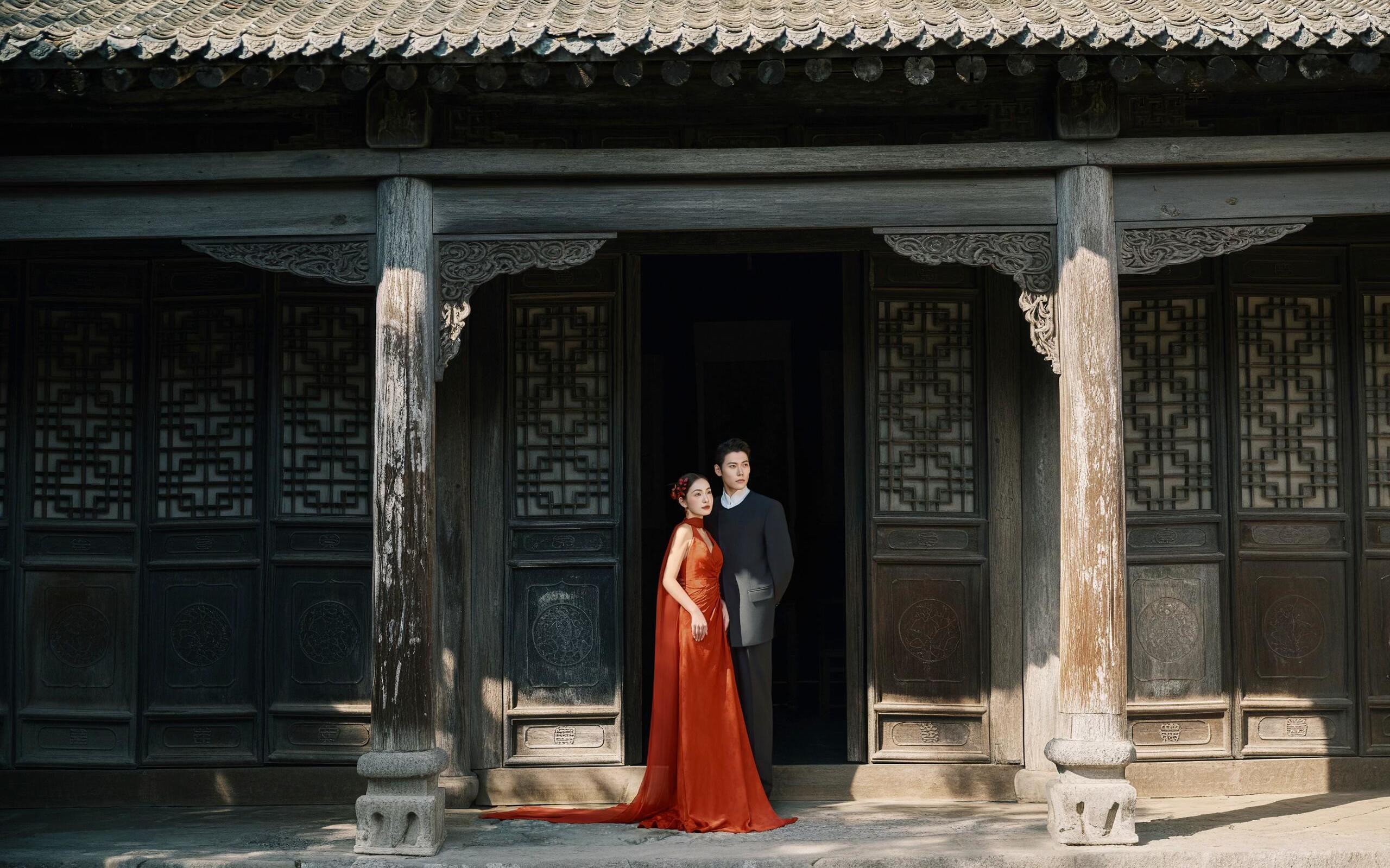 中式美學也太權(quán)威了?復古紅色美出圈！