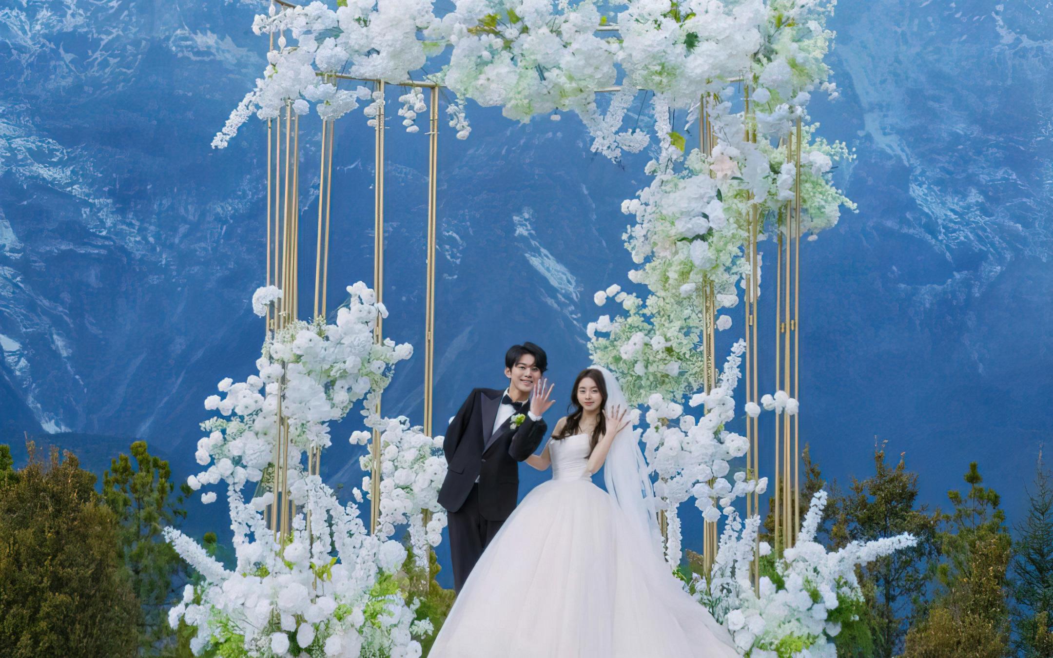 雪落無聲，愛意滾燙