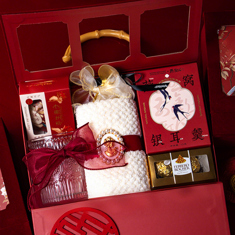 喜上眉梢红色竹节礼盒伴手礼