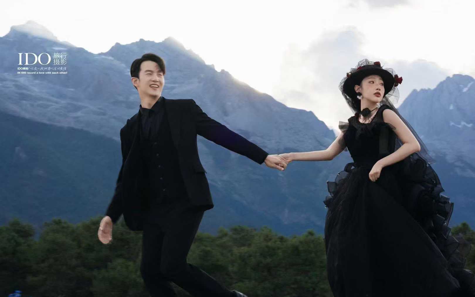 轻奢复古雪山黑纱婚拍大片