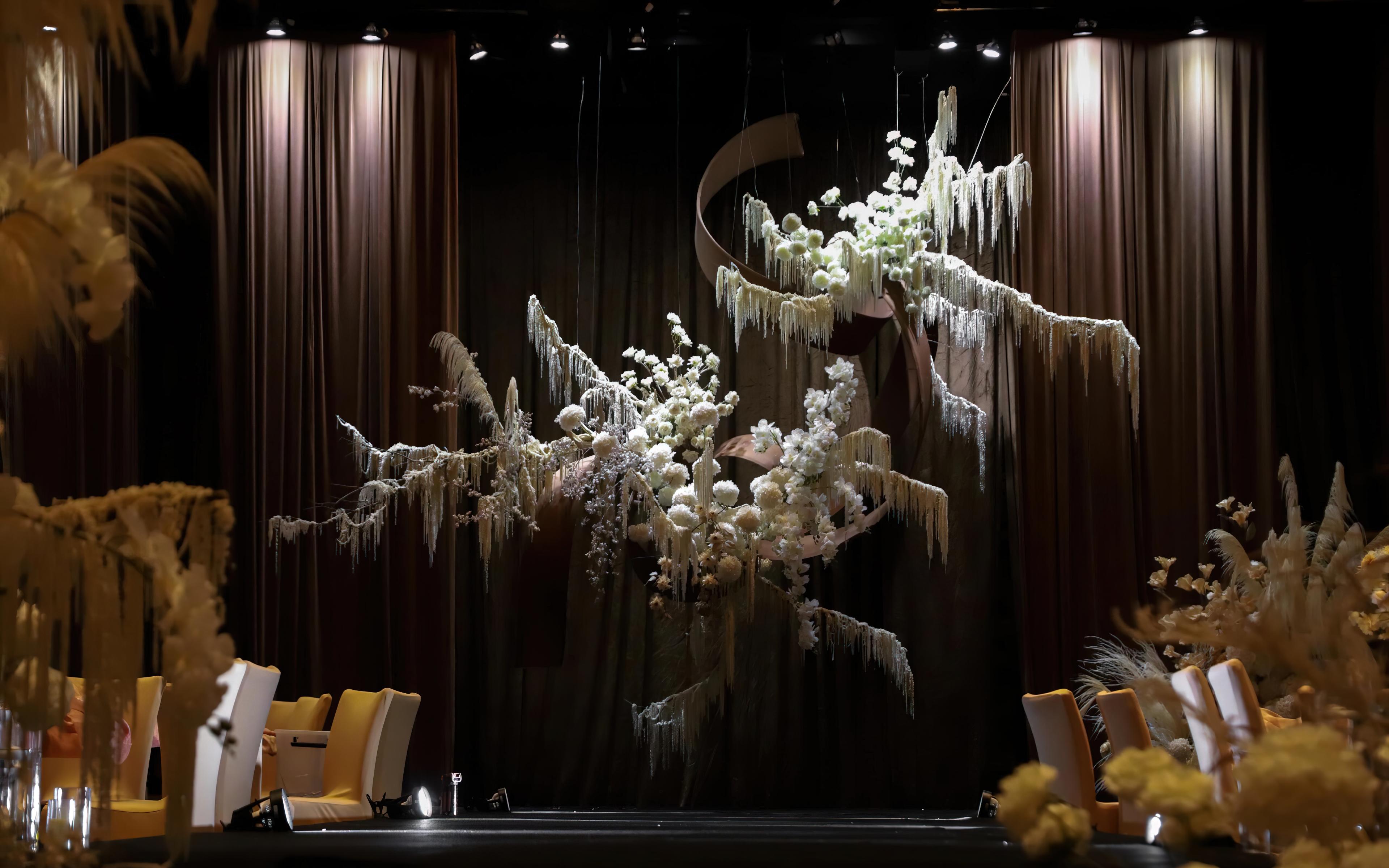 無法拒絕的極簡高級婚禮?