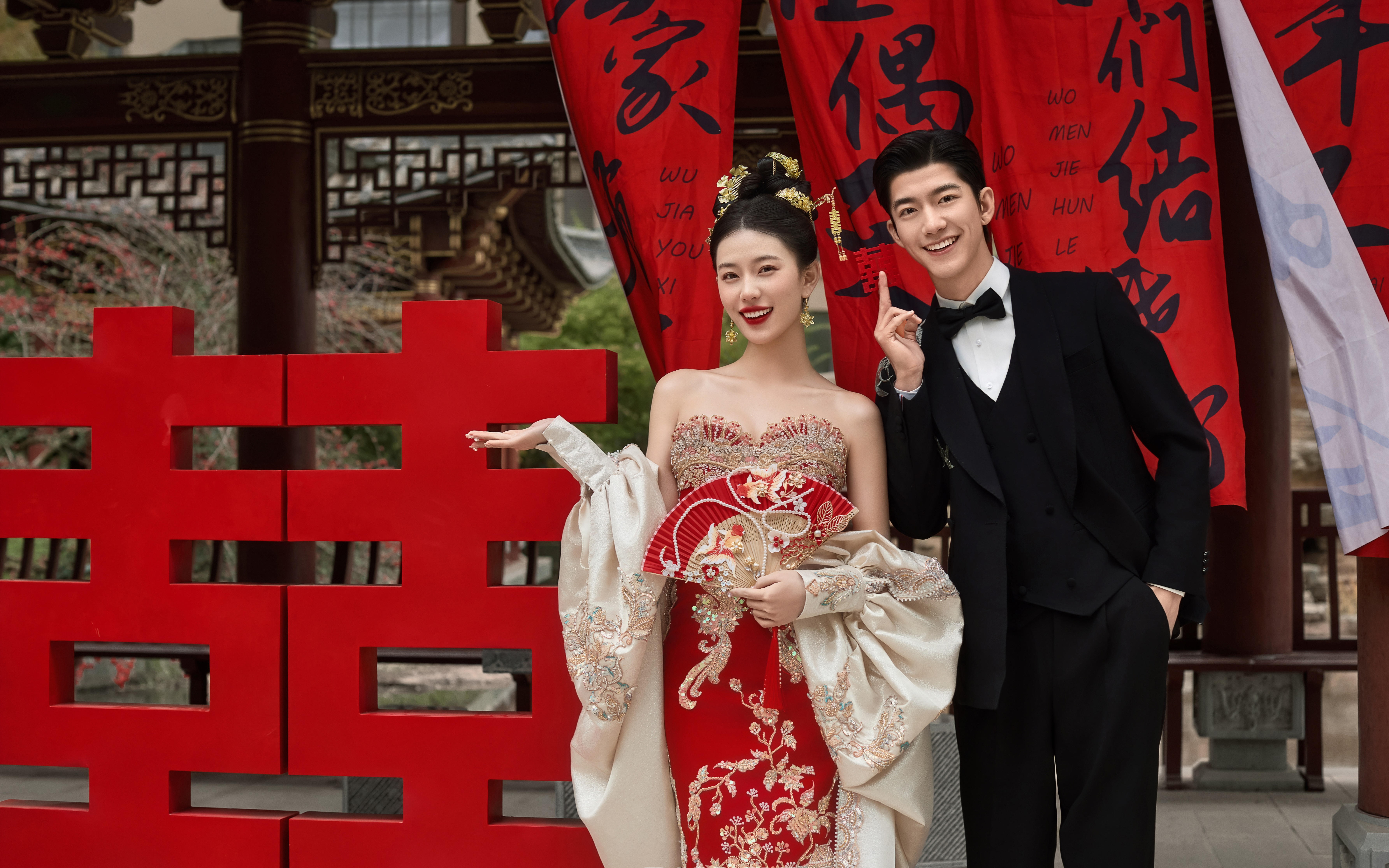一整个惊艳住新中式礼服婚纱照	美到窒息