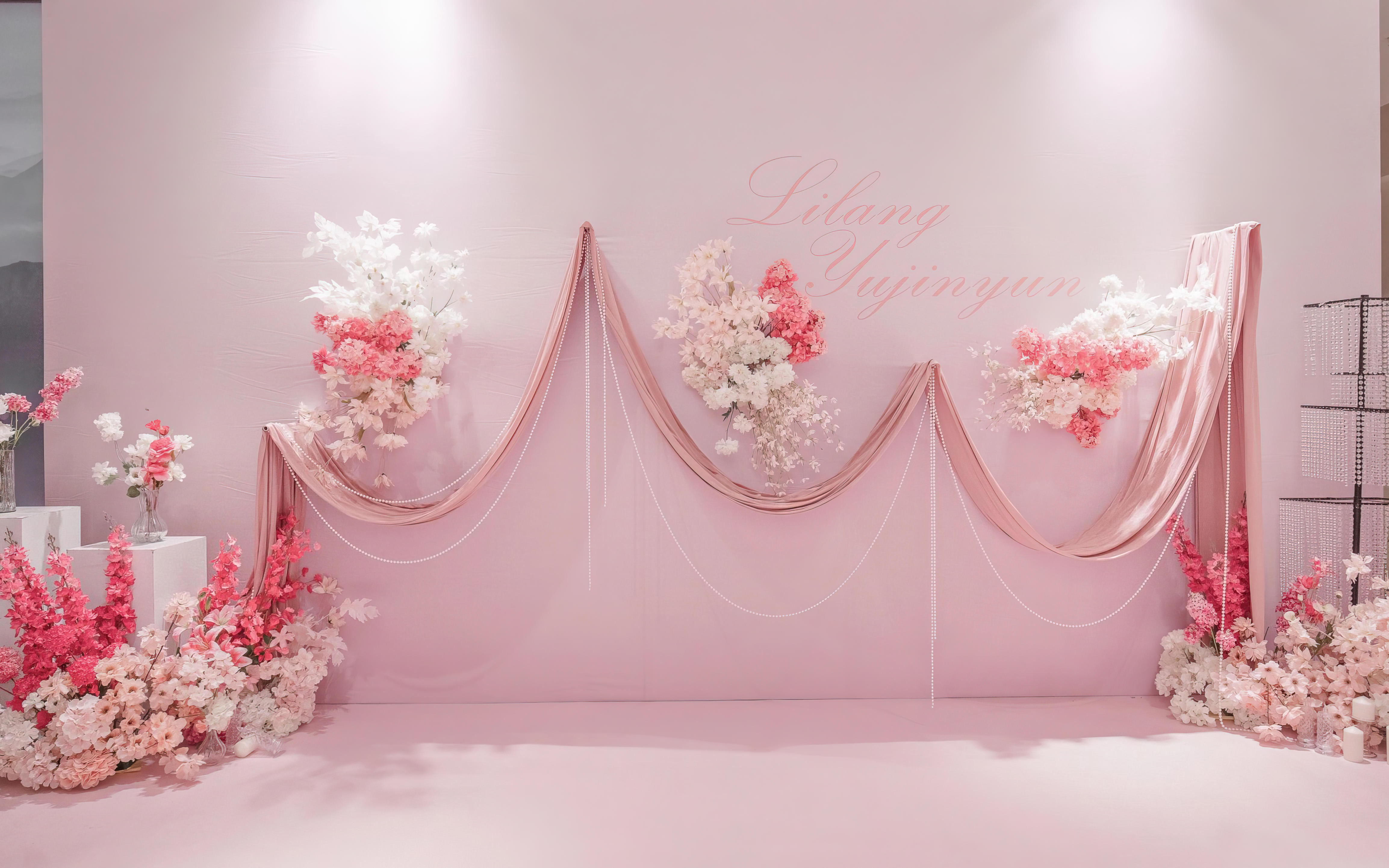 粉色简约风婚礼，温馨浪漫新主张