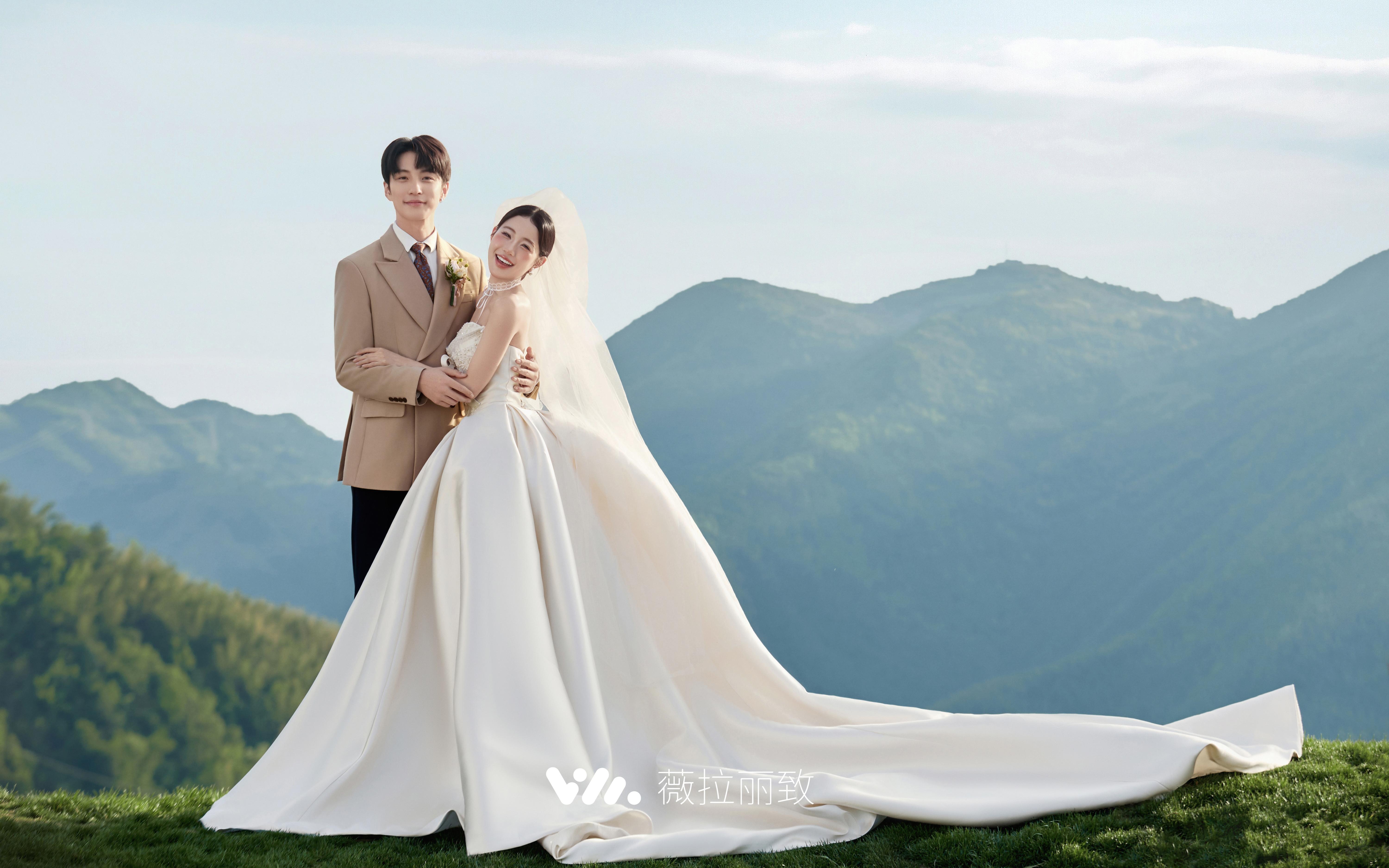 将自由进行到底‼️氛围感情绪山顶婚纱照