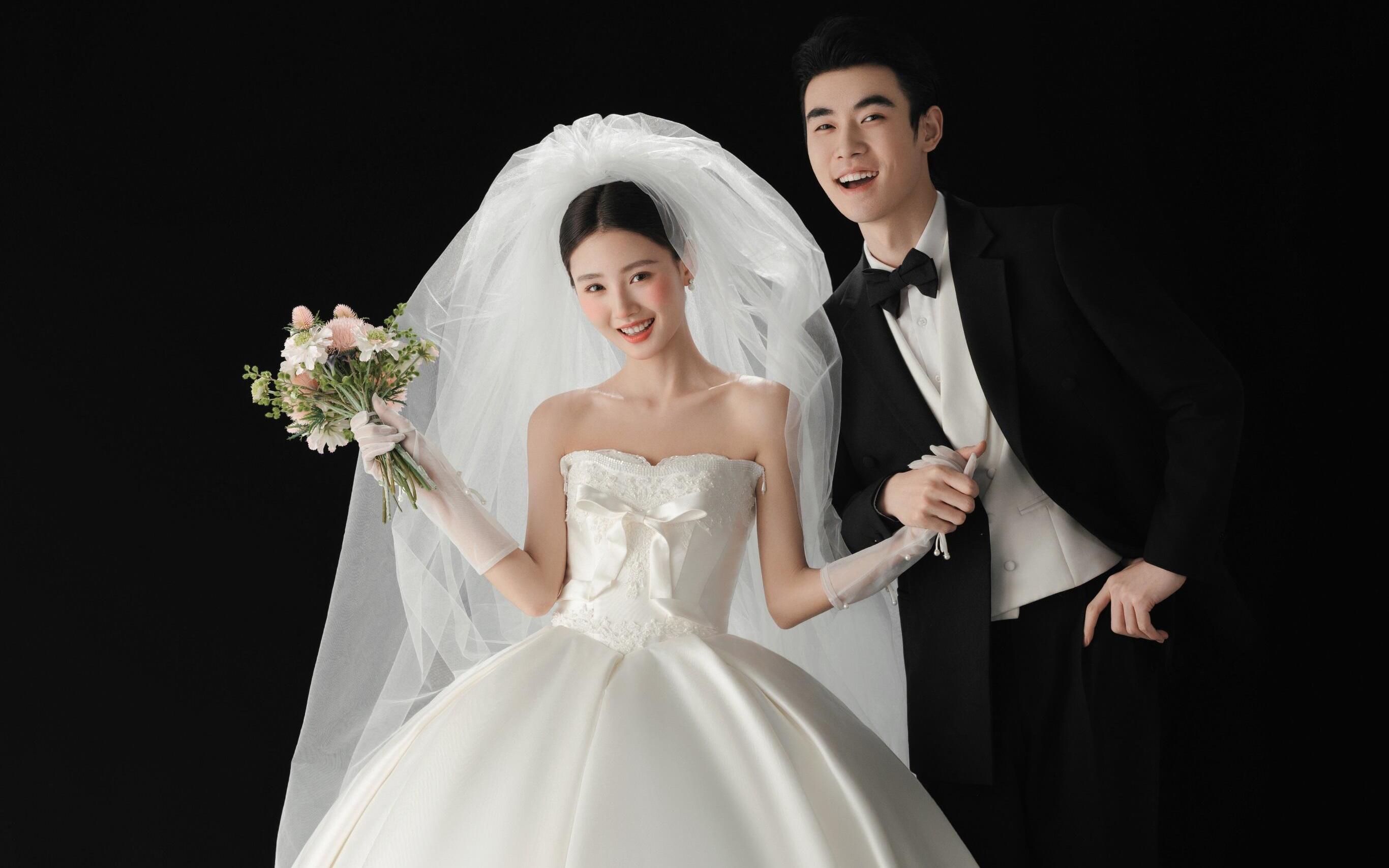 简约大气高级感极简婚纱照