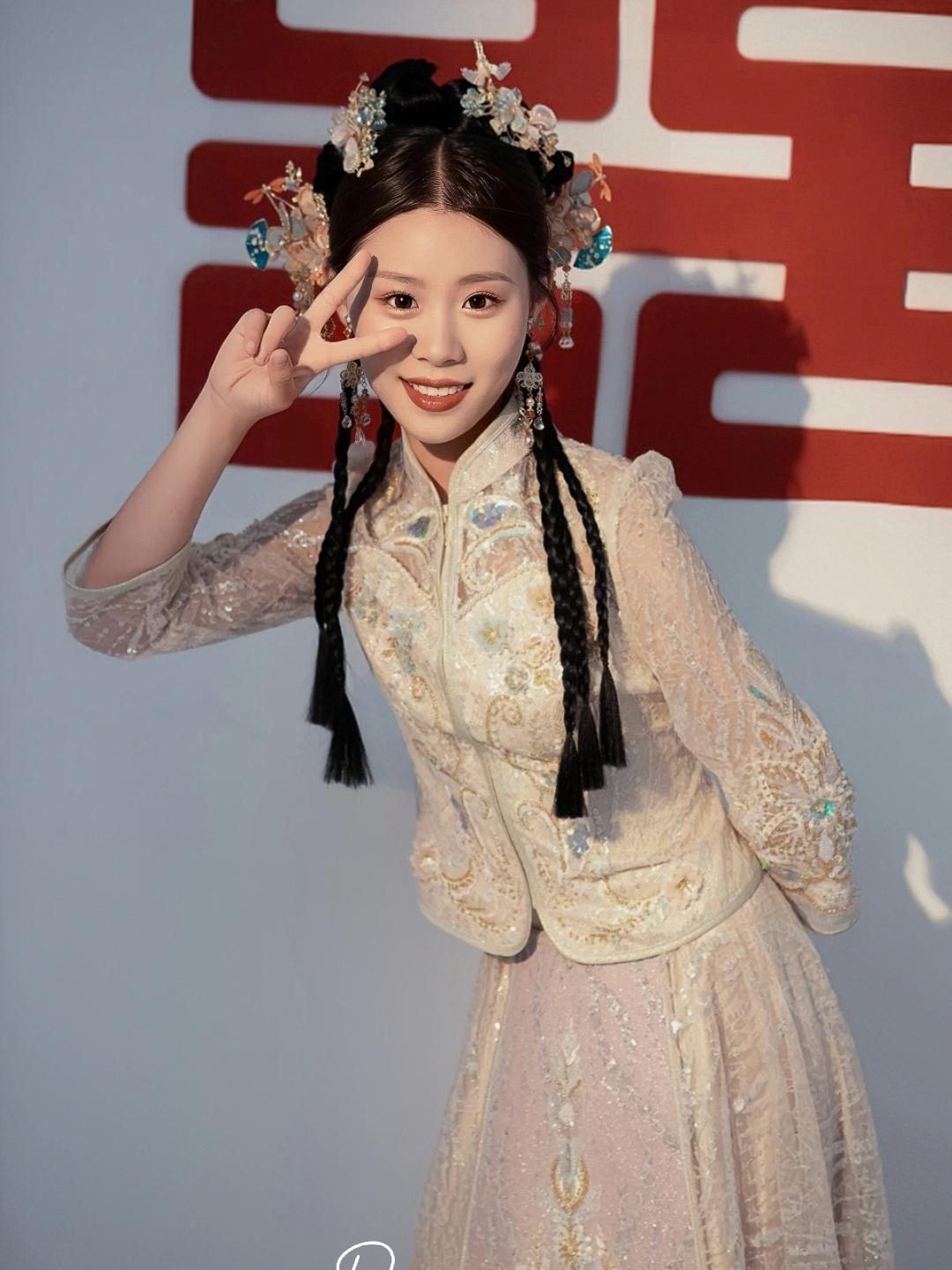 亲爱的婚纱 | 少女心紫色秀禾服