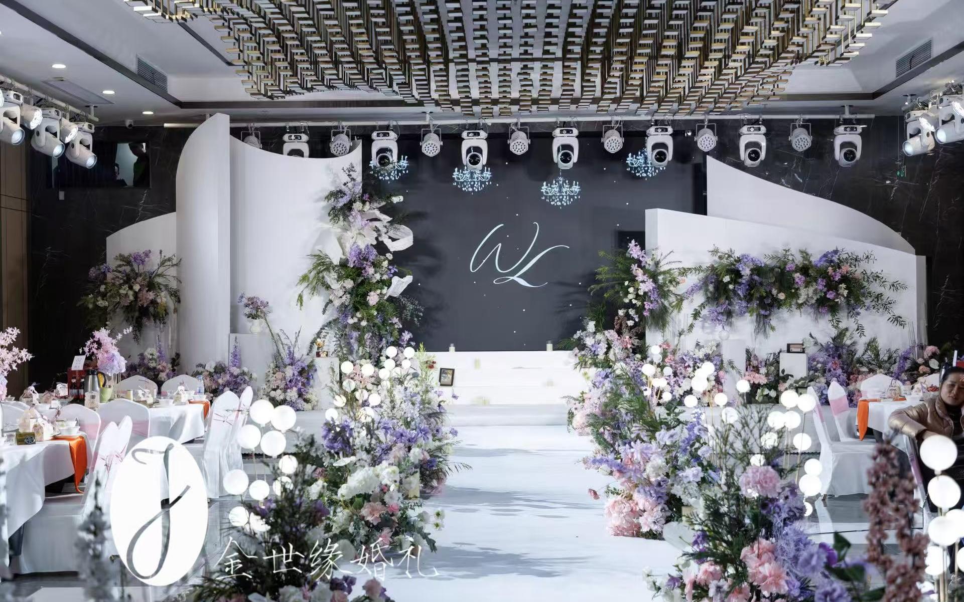 金世緣|沉浸于白紫色婚禮的高級感里