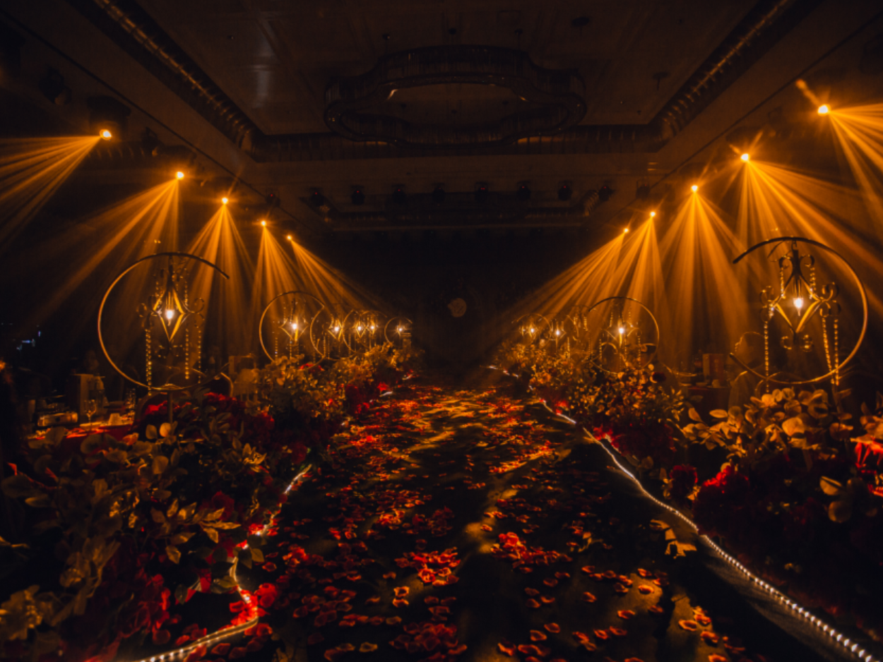 【萝亚婚礼】红色复古婚礼现场