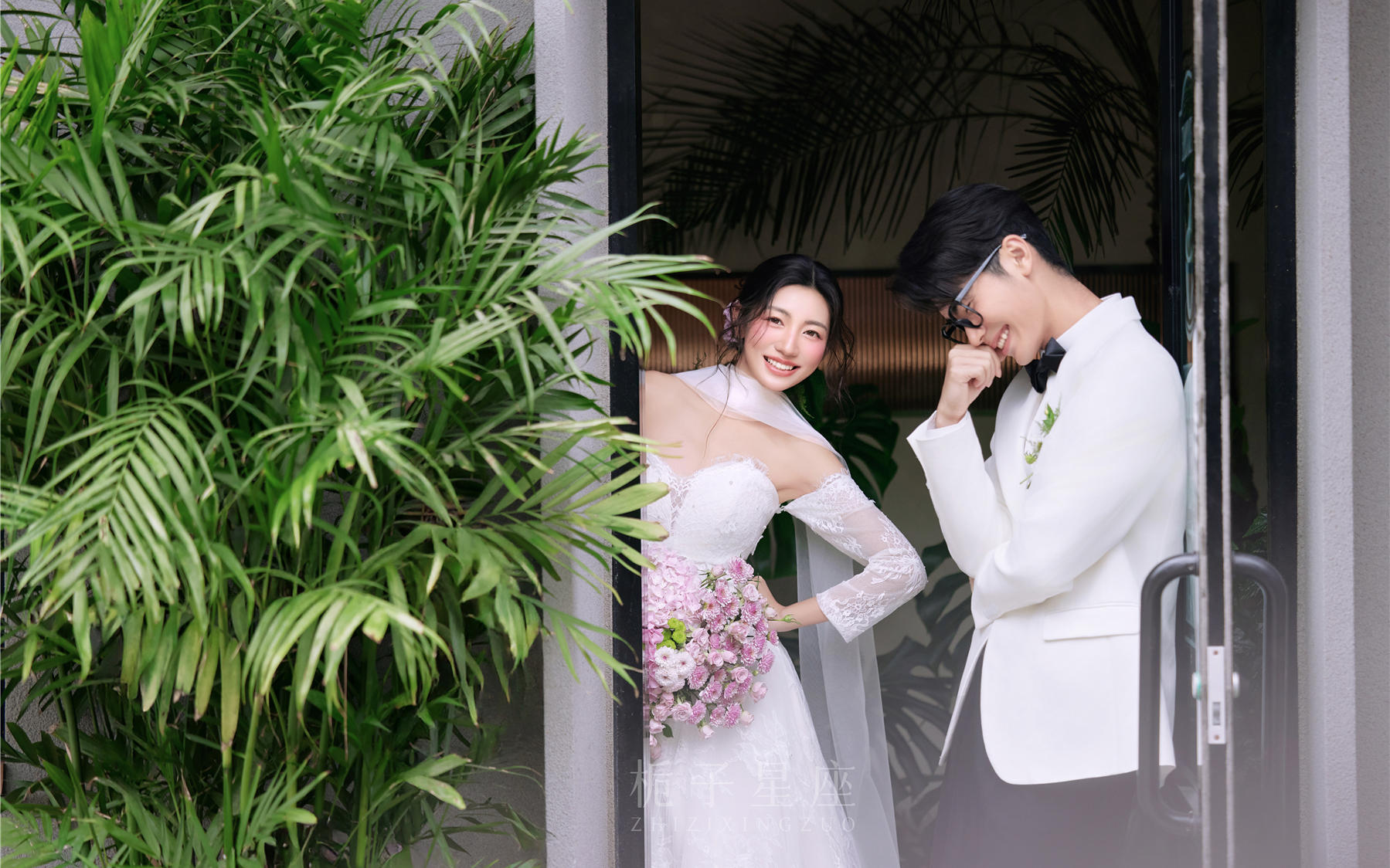 ☕️被咖啡馆婚纱照甜晕！这就是理想中的爱情啊