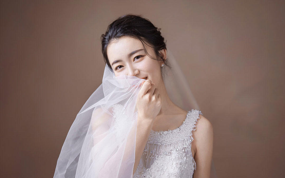 芒市古摄影婚纱，韩式唯美婚纱照，艺术写真