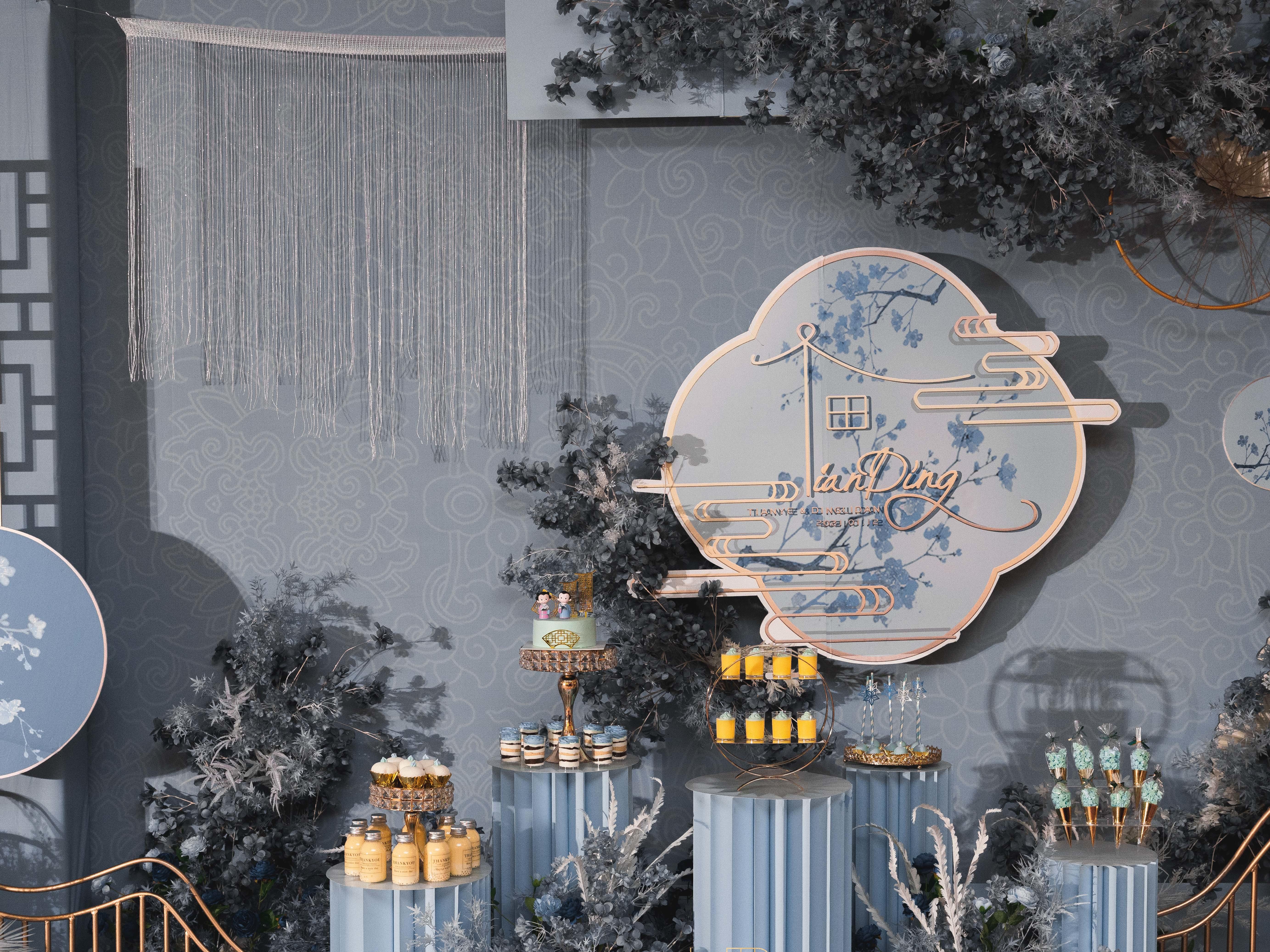 [经典雾霾蓝]大吊顶婚纱+好礼相送