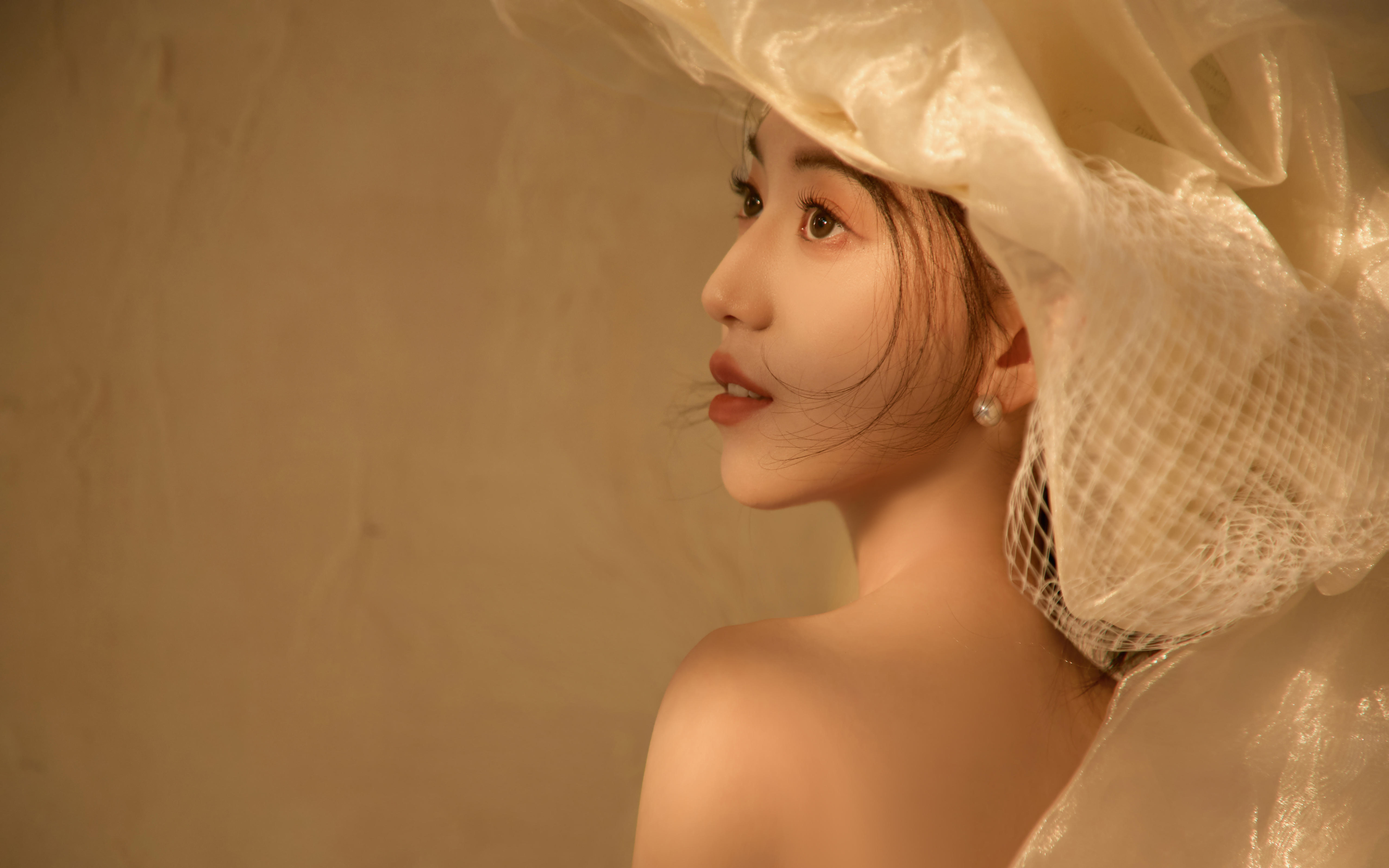 被問爆?? 極簡高級感婚紗照