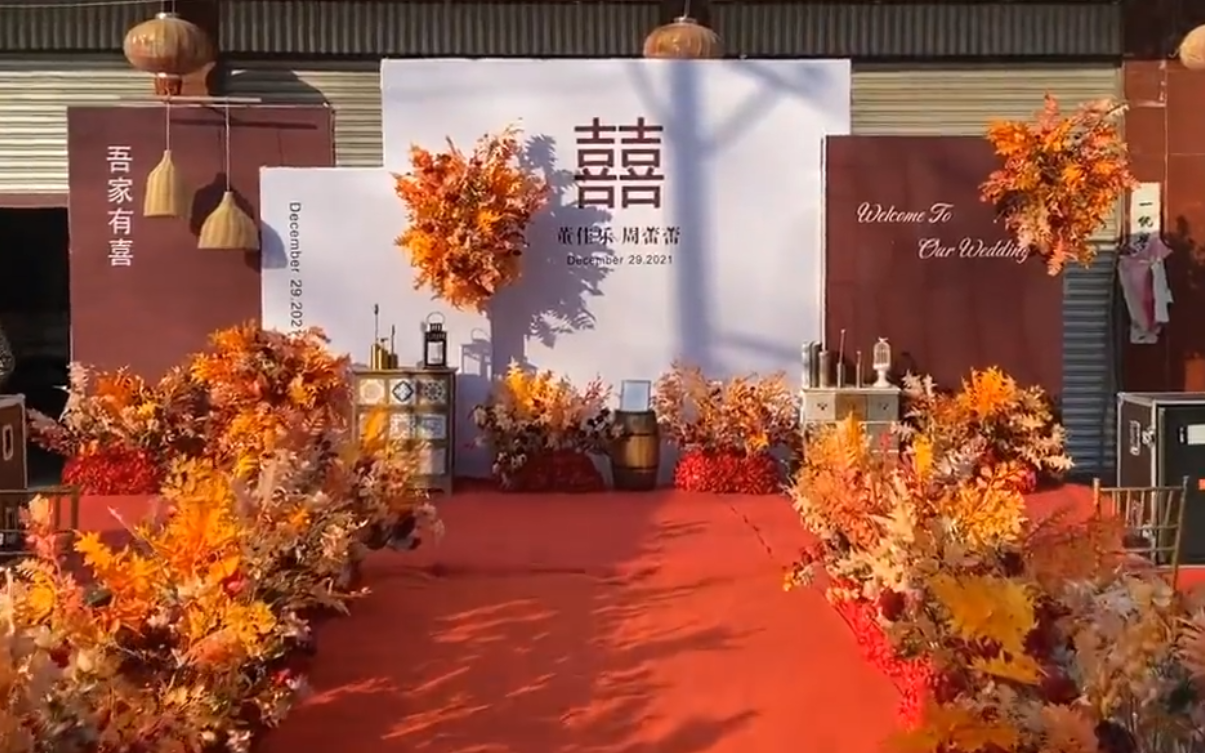 紅色系，戶外婚禮現(xiàn)場(chǎng)！感謝信任