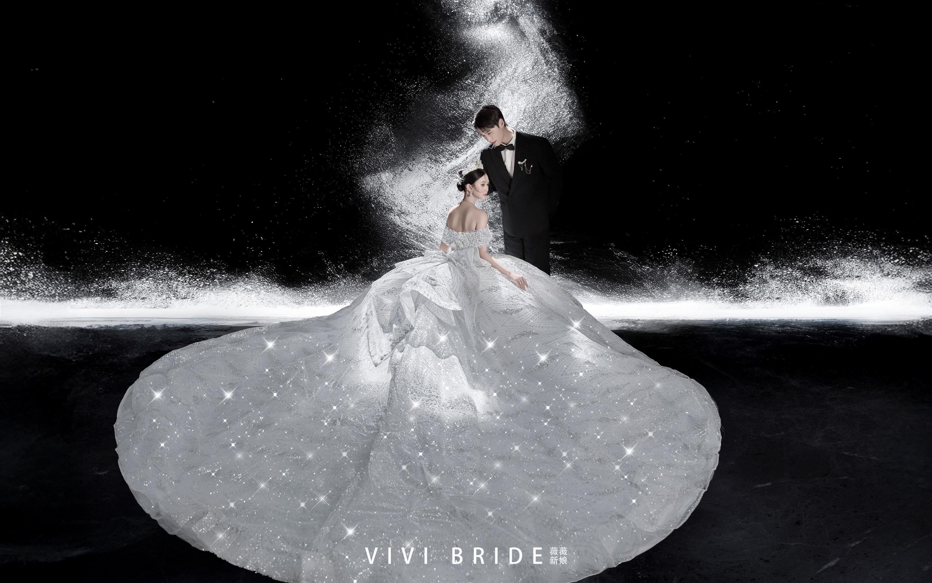 婚纱照把银河穿在了身上🌌 闪闪发光到犯规！