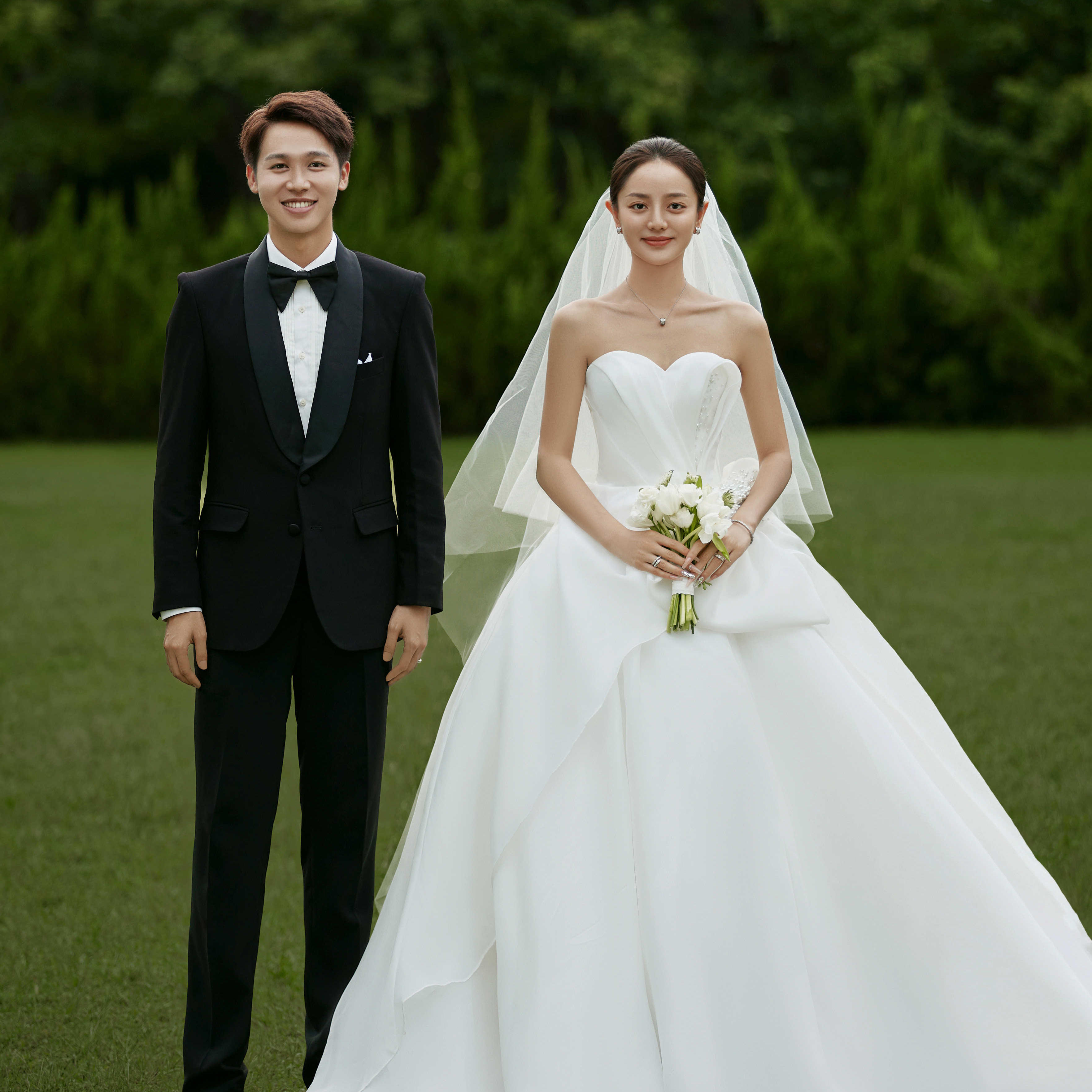 出片率99%的草坪婚纱照