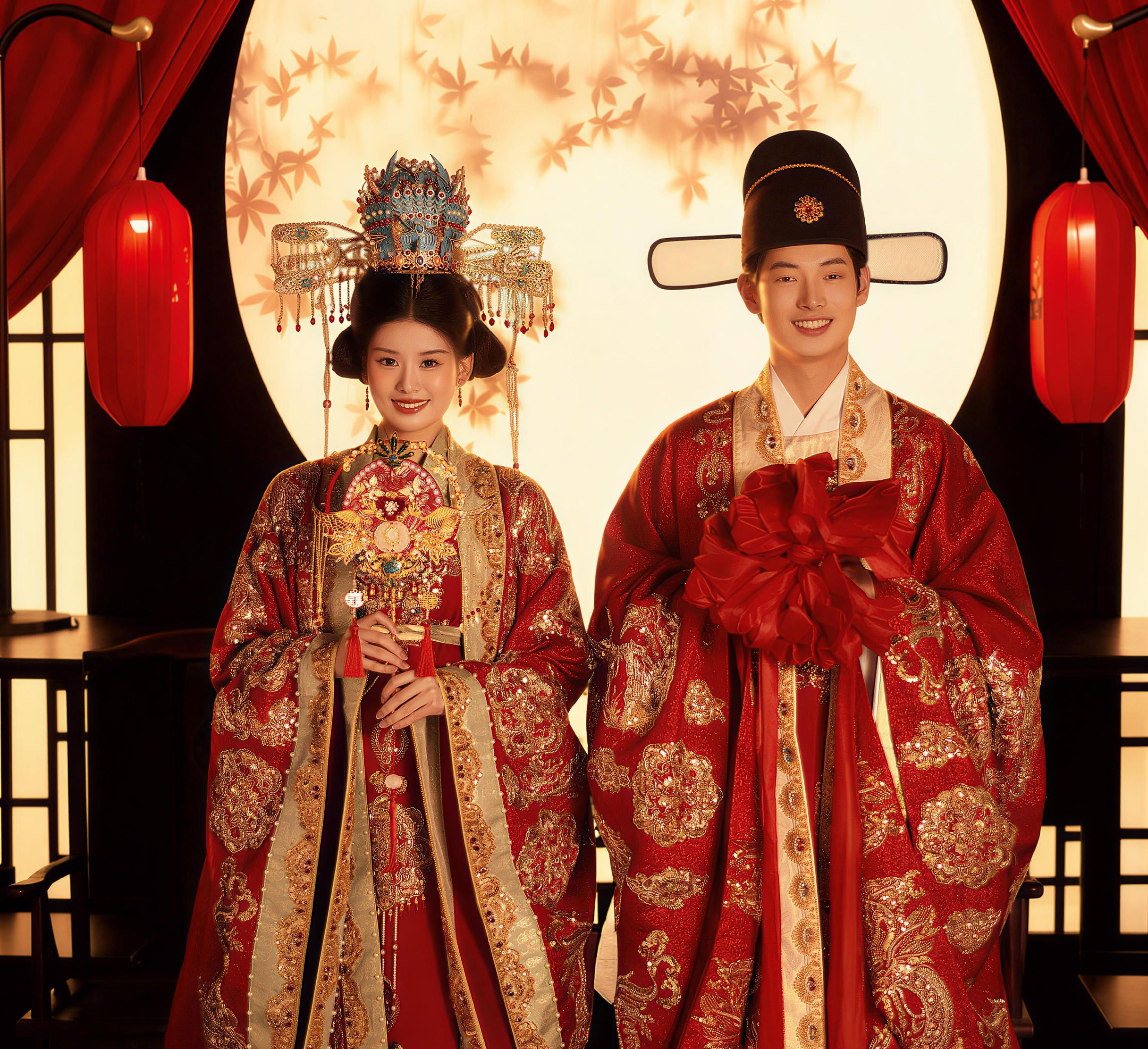 那个女孩能拒绝这种凤冠霞帔汉服婚纱照