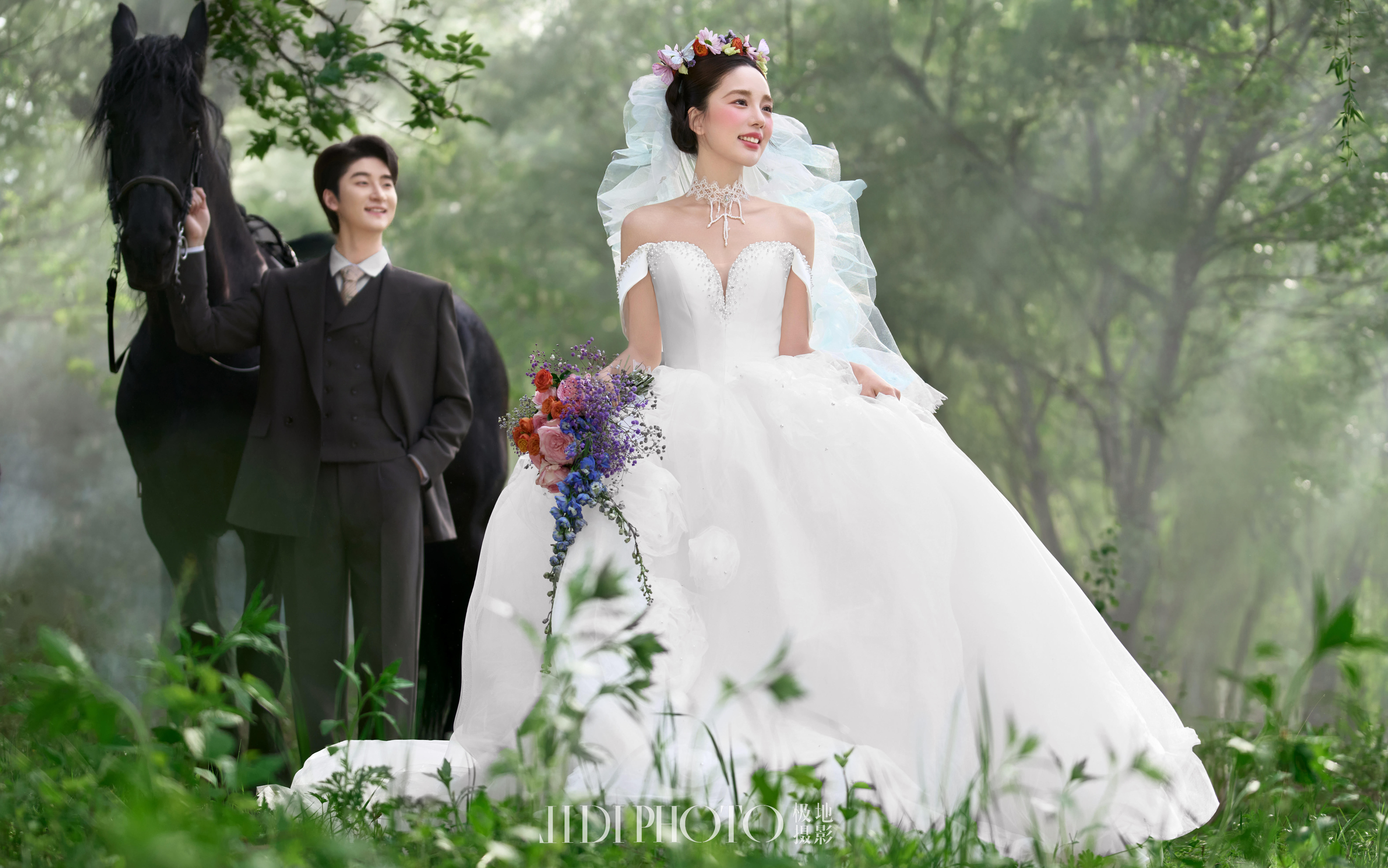 婚紗界的“高定黑馬”  專治審美疲勞