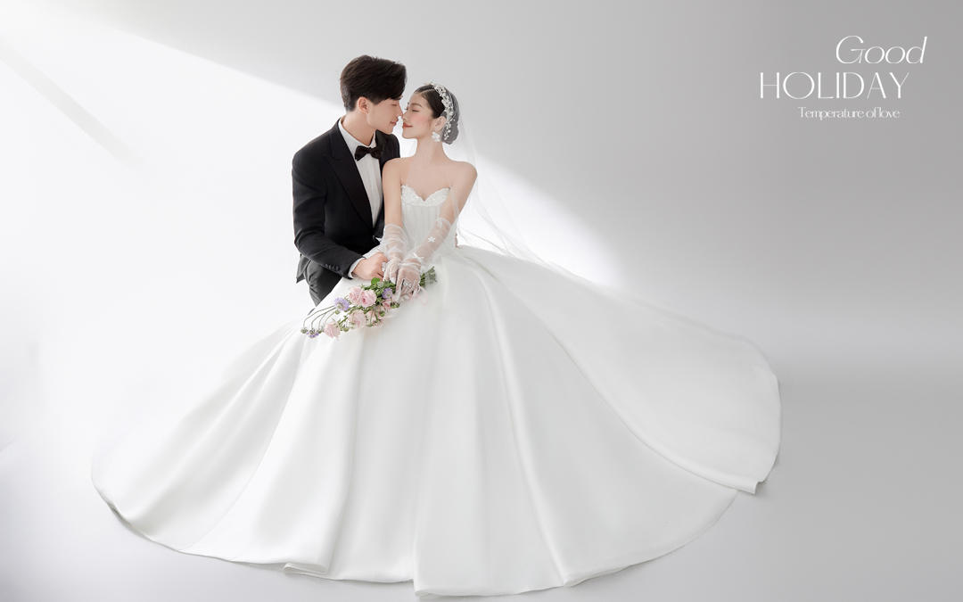 客片分享｜经典不过时的韩式极简婚纱照