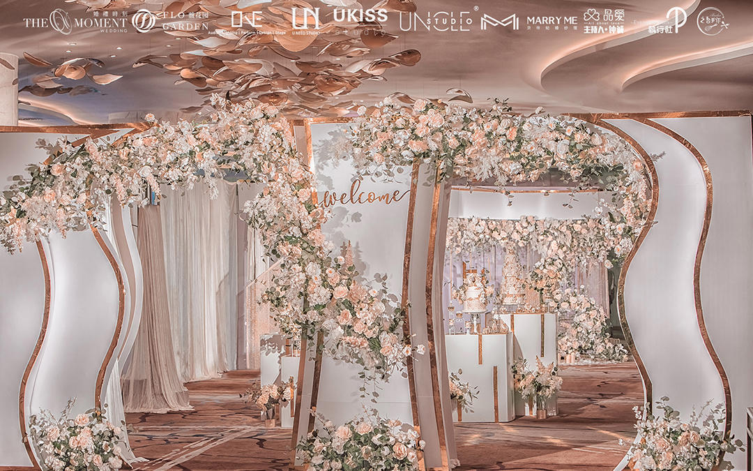 精致女孩最爱的香槟白撞色婚礼——喜来登酒店5楼