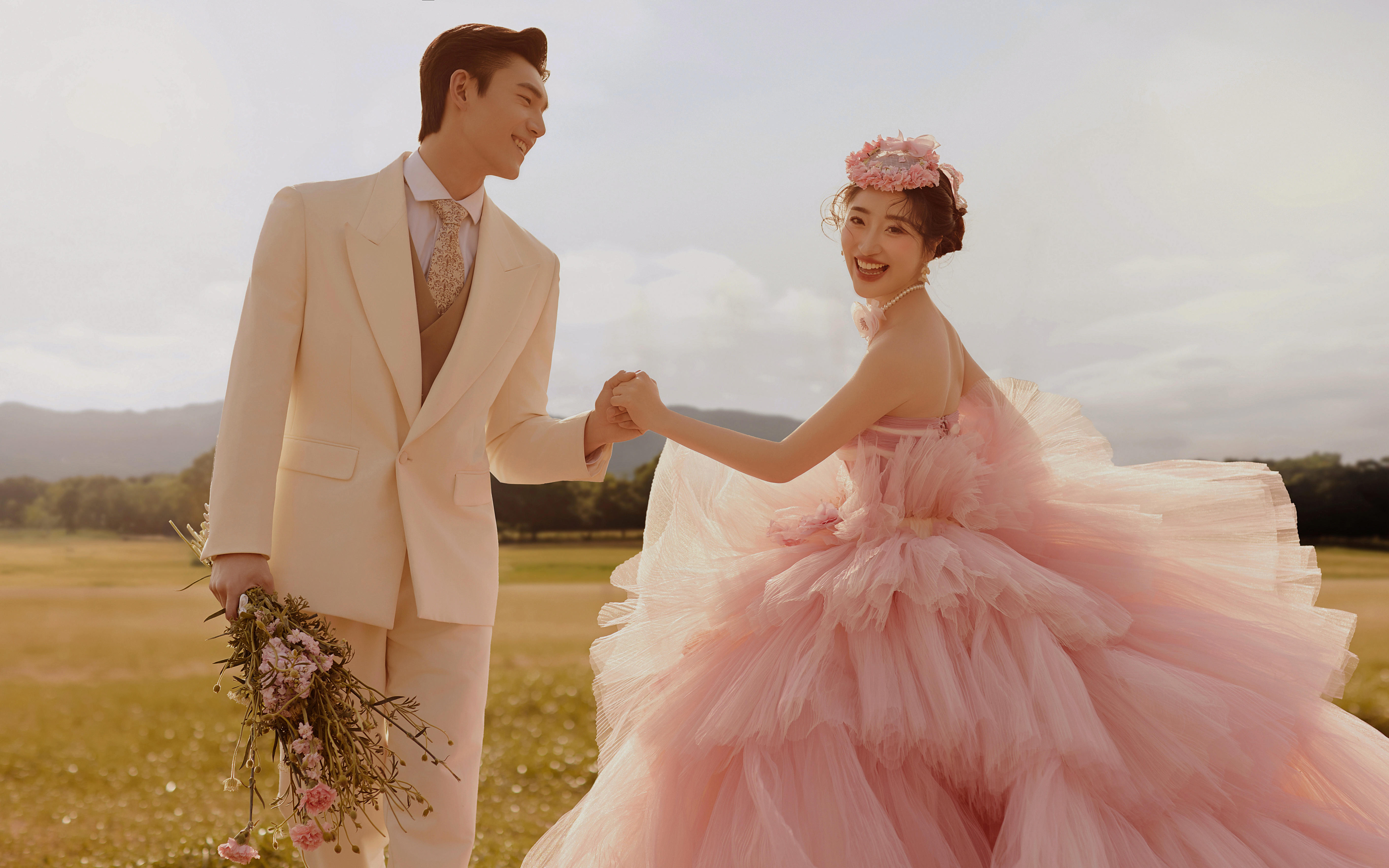 要被這氛圍感夕陽(yáng)婚紗照美哭了??銅陵婚紗照