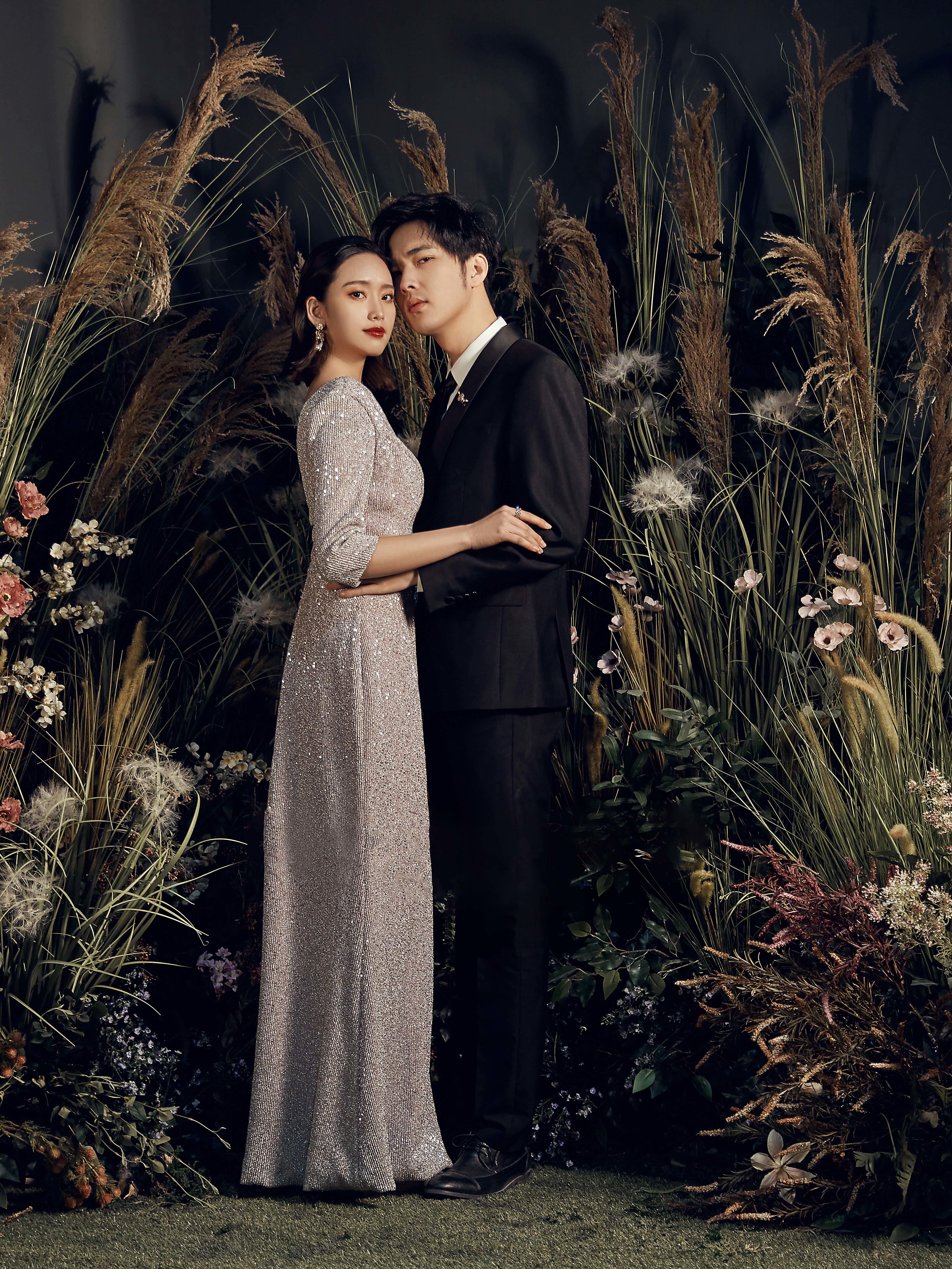 【女王奢享】导师团队跟妆+4套明星婚纱+全场任选