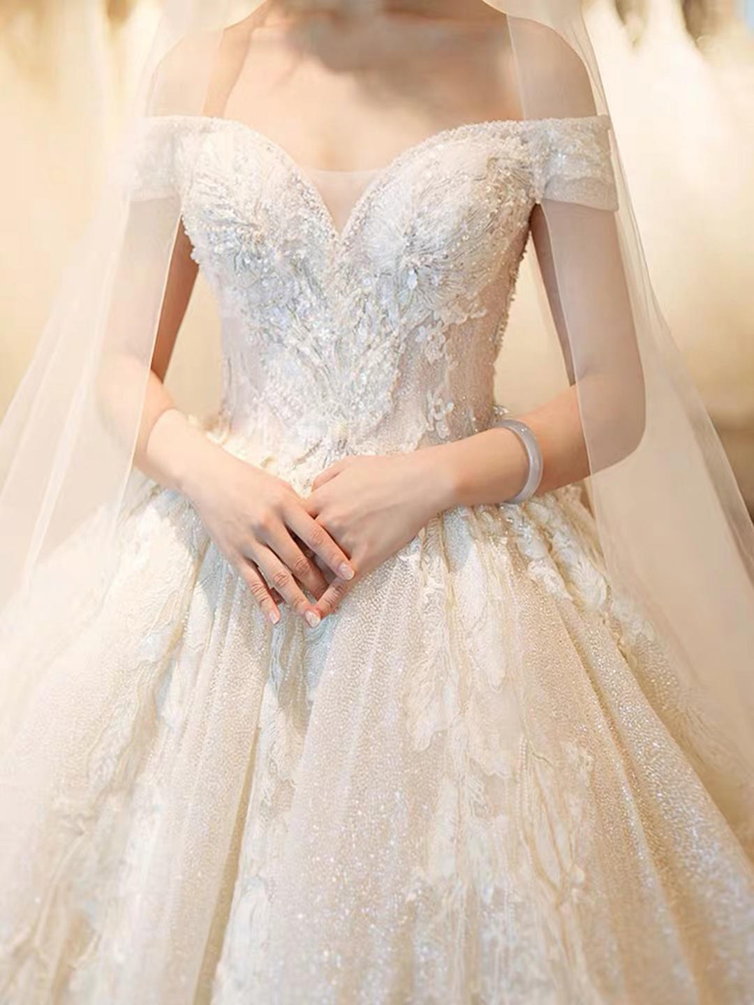 【超值特价】超值婚纱套餐限时租赁