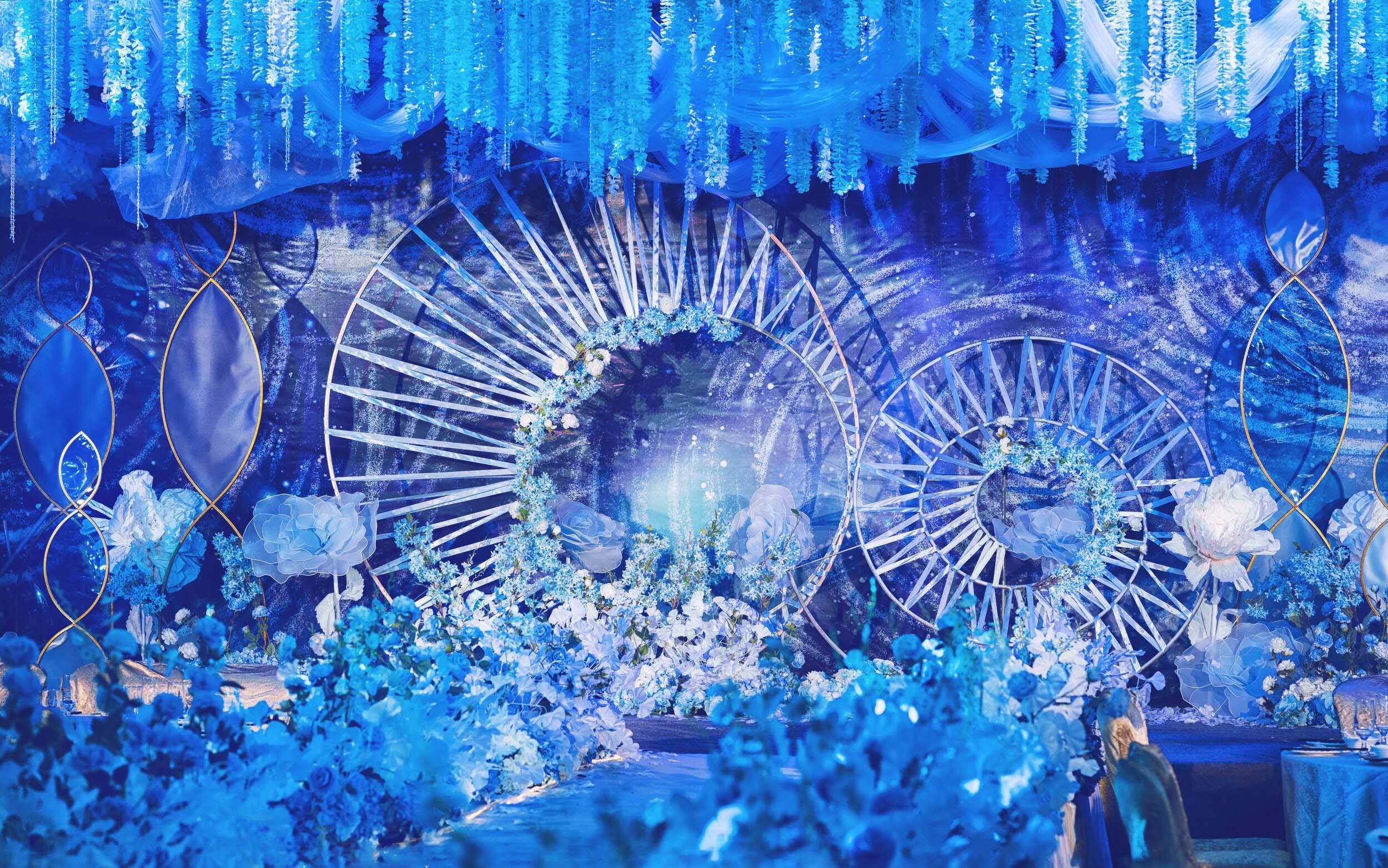 【佳美婚礼】夏日必火场景，宁静优雅的淡蓝色的婚礼