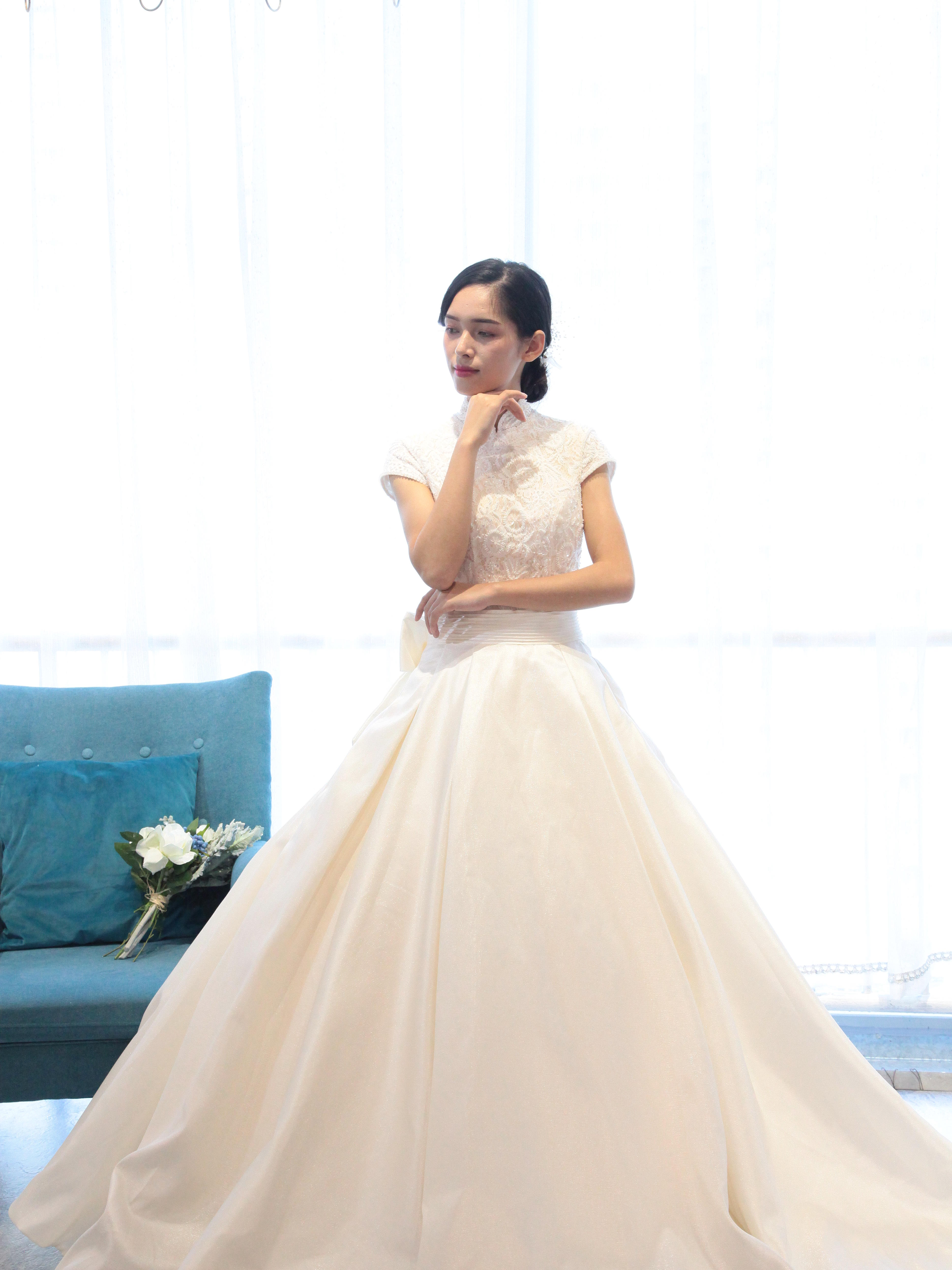 L S 2020新款 高端 齐地婚纱 出门纱