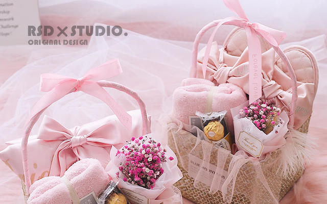 韩式粉色婚礼伴娘宝宝周岁手提篮伴手礼
