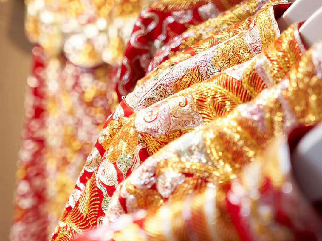 送300元跟妆券丨爆款婚纱租赁