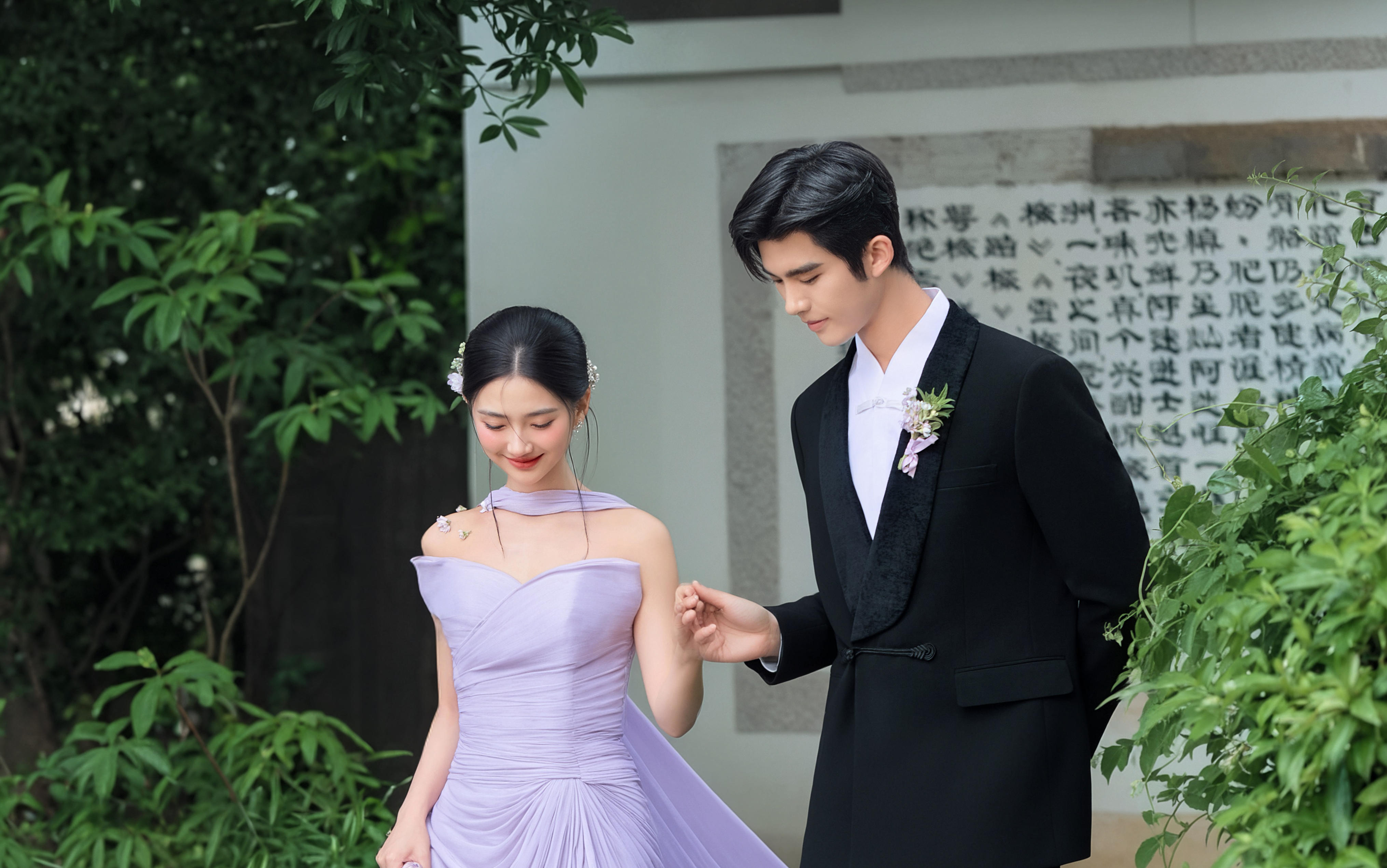 💜紫气东来|被这组新中式婚纱照美到窒息