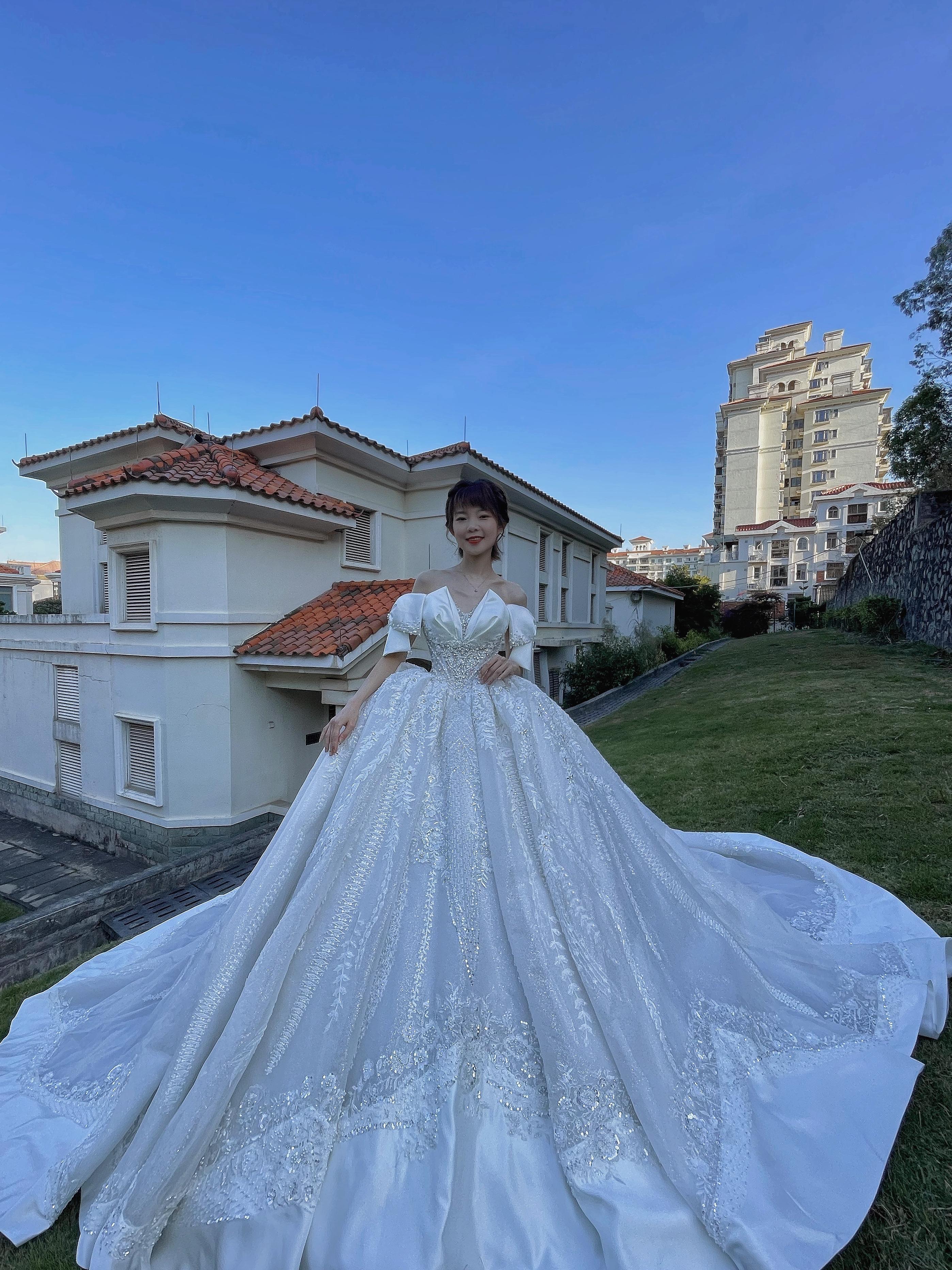 唐艺婚纱{超 值套餐/主婚纱}