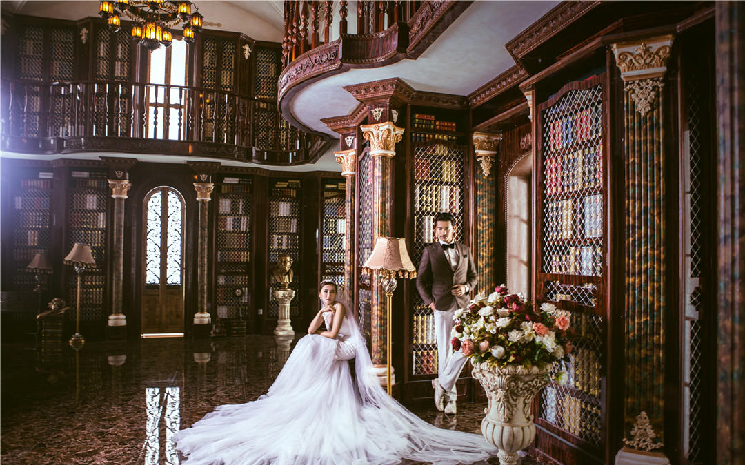 中秋特惠：全场婚纱照拍一套送一套