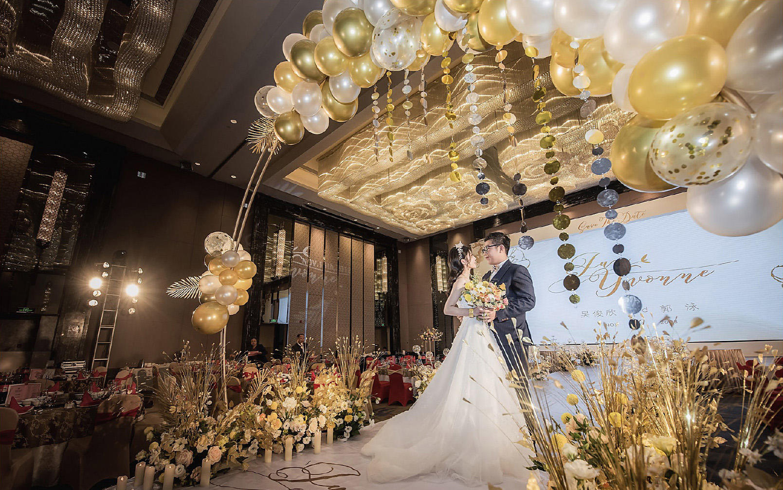 黄金色主题婚礼 另类定制婚礼