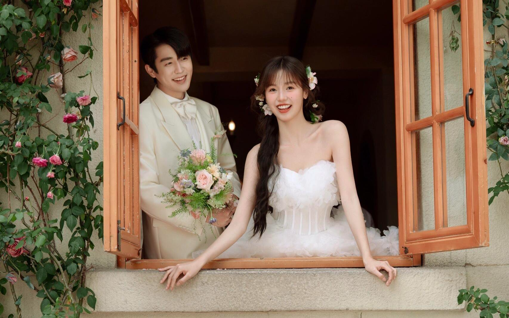 心動(dòng)的??這組韓系花墻婚紗照