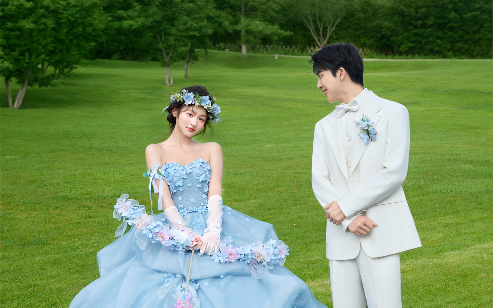 美到犯规！！我的蓝色草坪婚纱照圆我公主梦啦👸