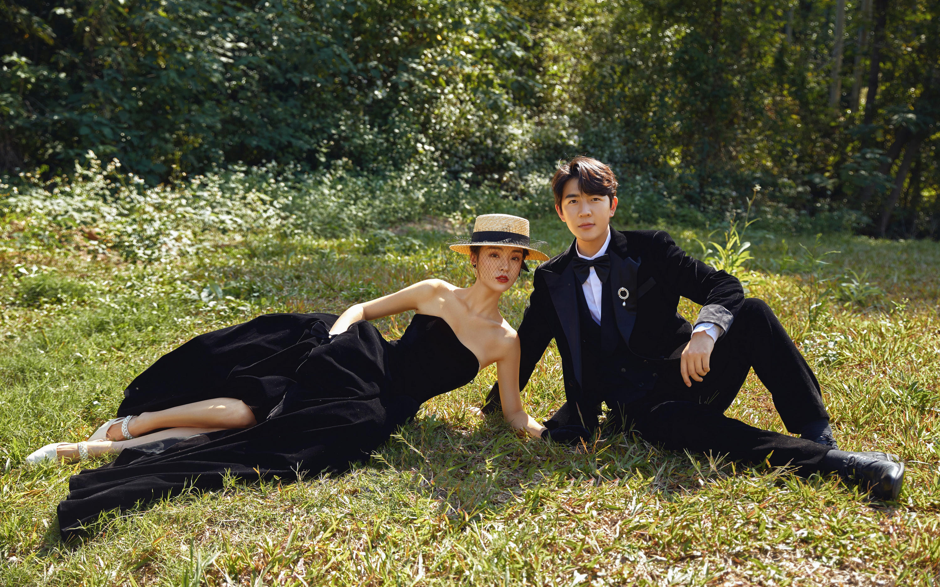 OMG	我的森系草坪婚纱照做壁纸绝	了!!