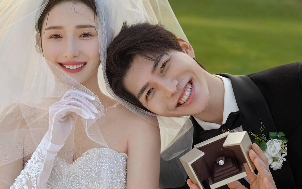 草坪婚纱照，就是这么简单